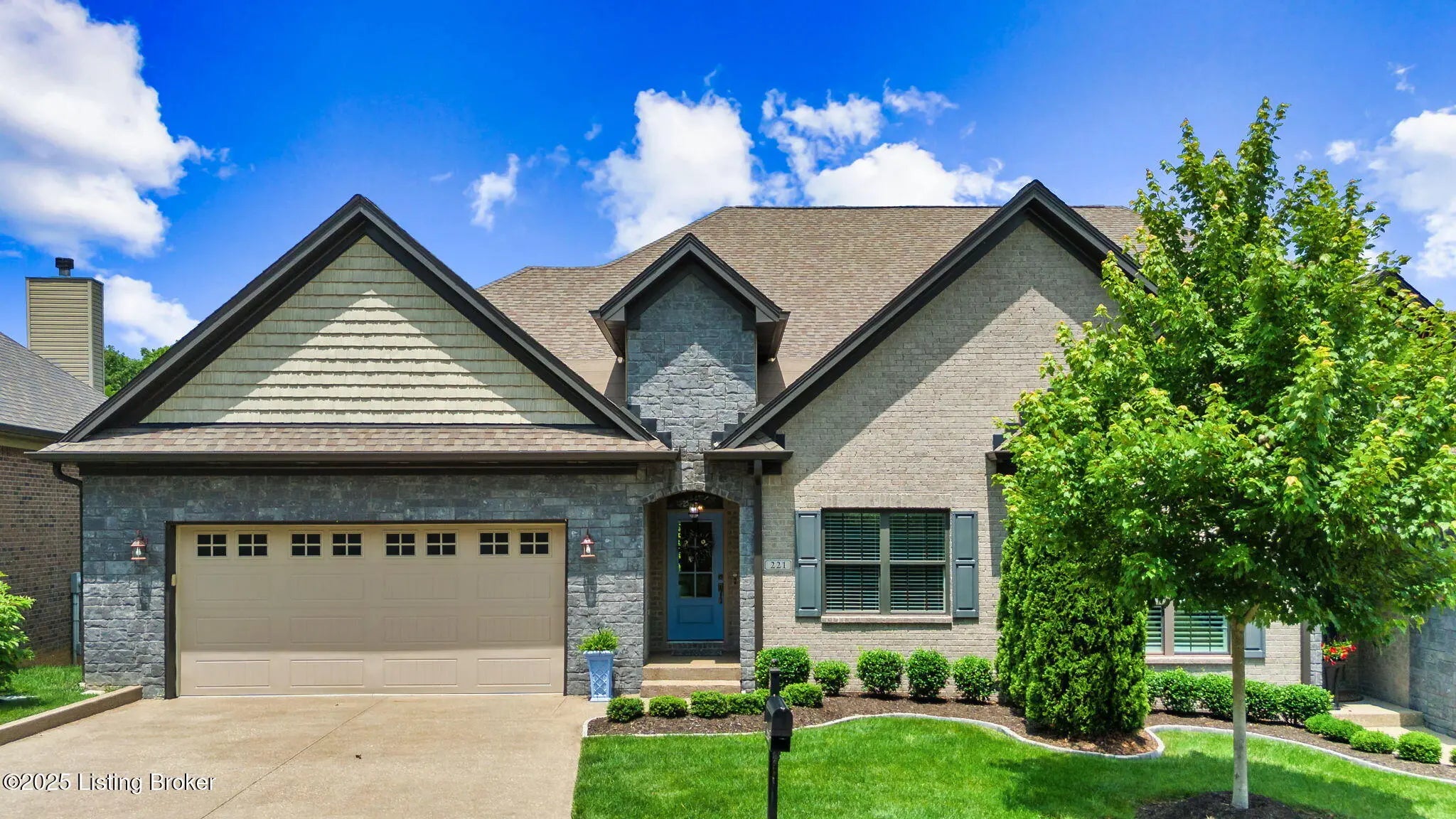 Photo of Listing #1690252