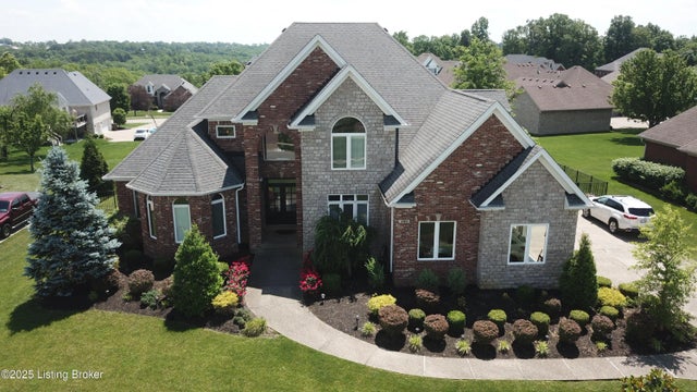 380 Woodland Pass, Mt Washington