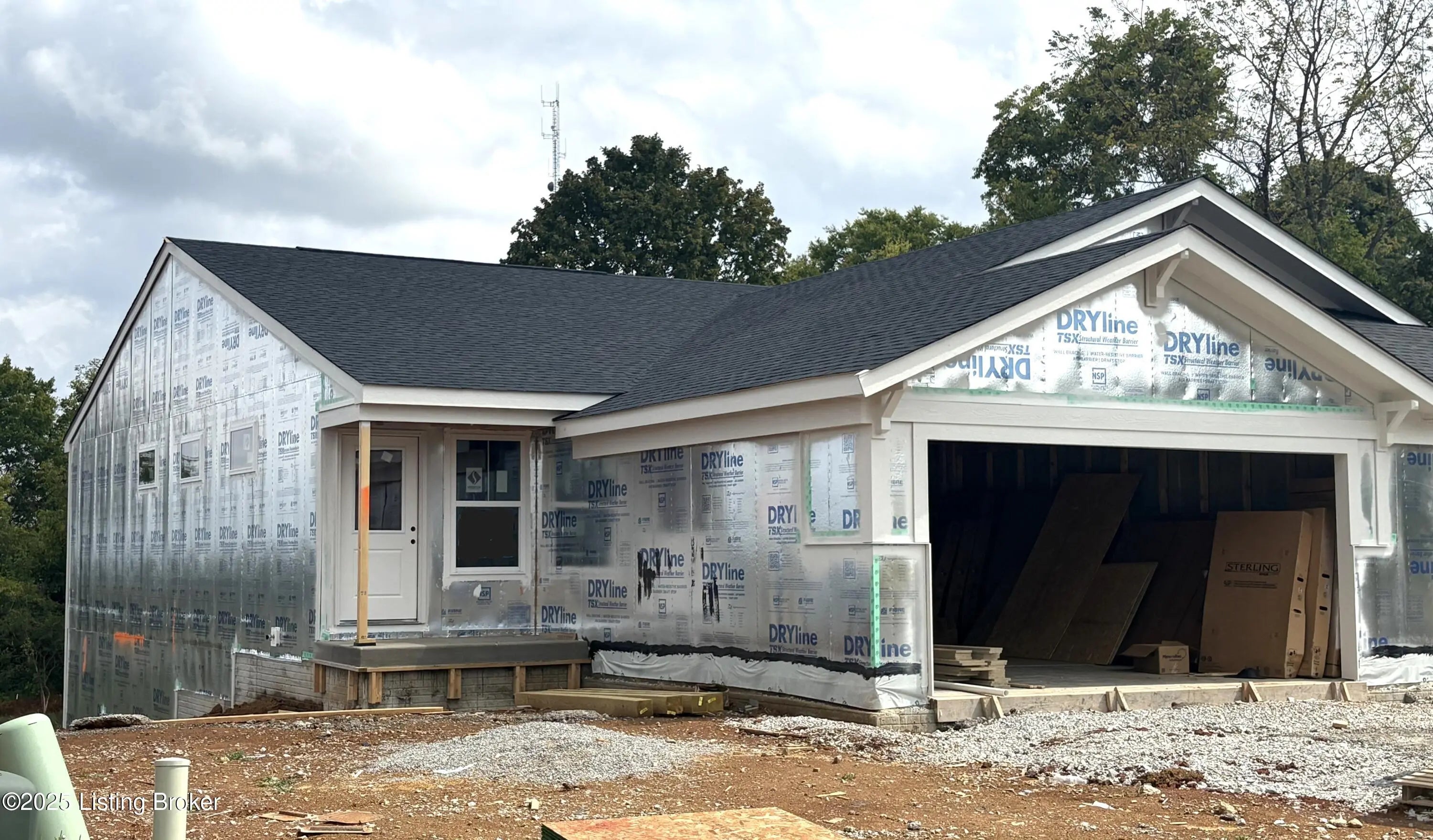 Photo of Listing #1690303