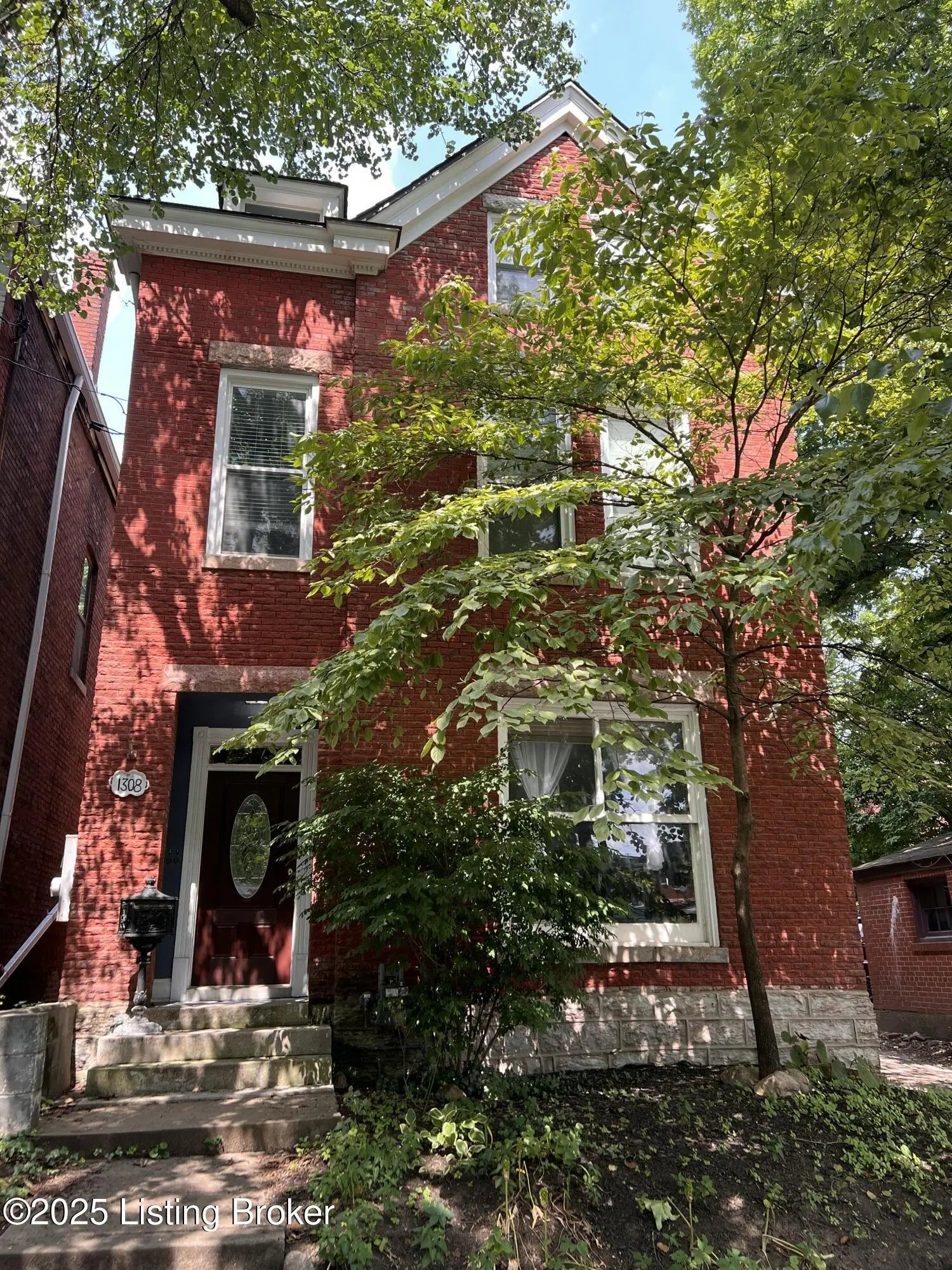 Photo of Listing #1690962