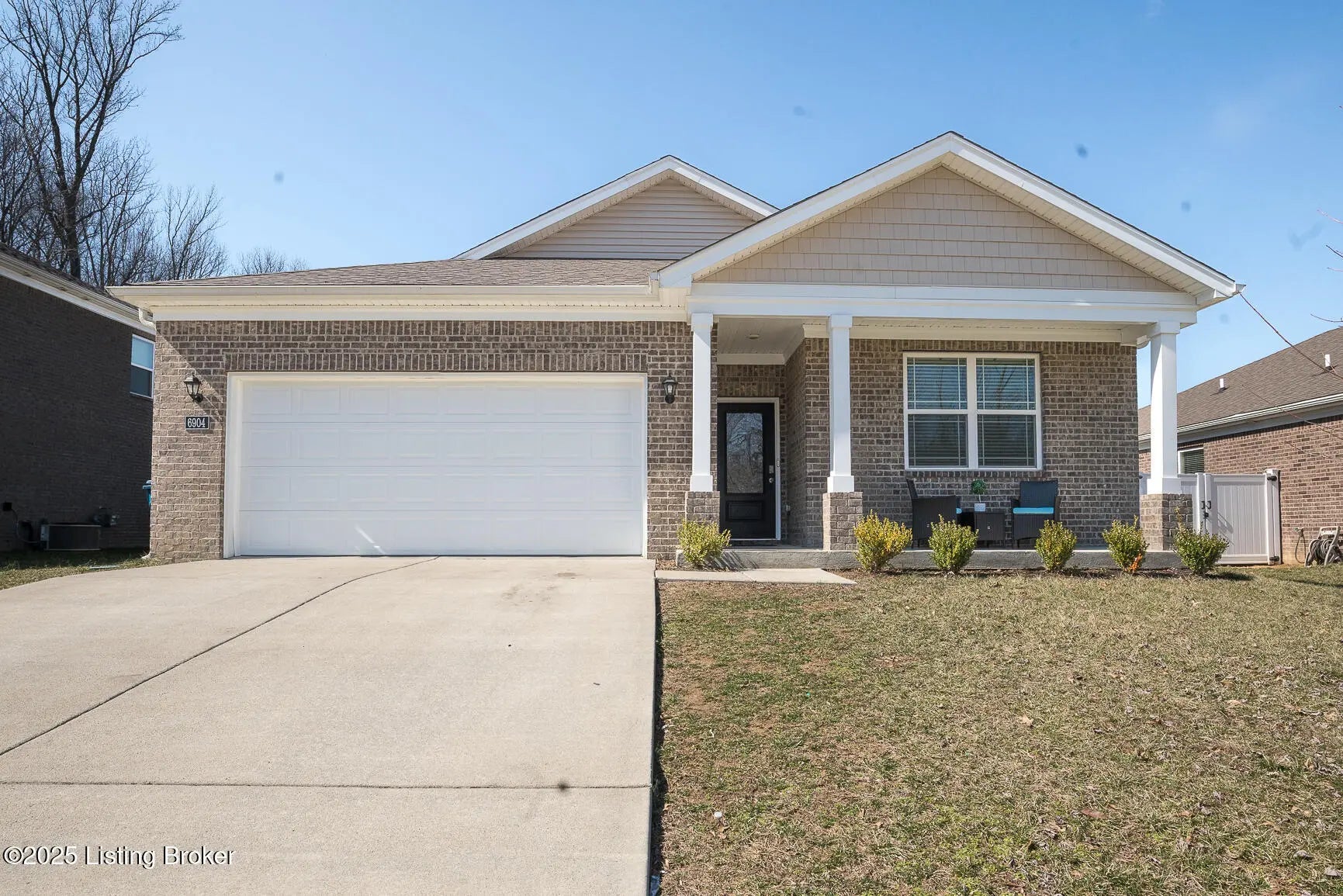 Photo of Listing #1690362