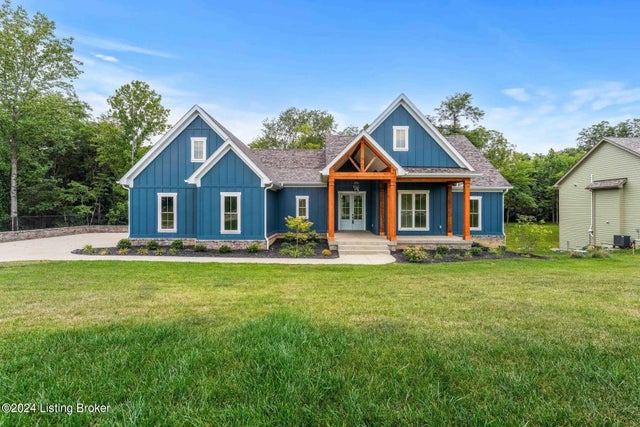 4902 Sycamore Ridge Ln, La Grange