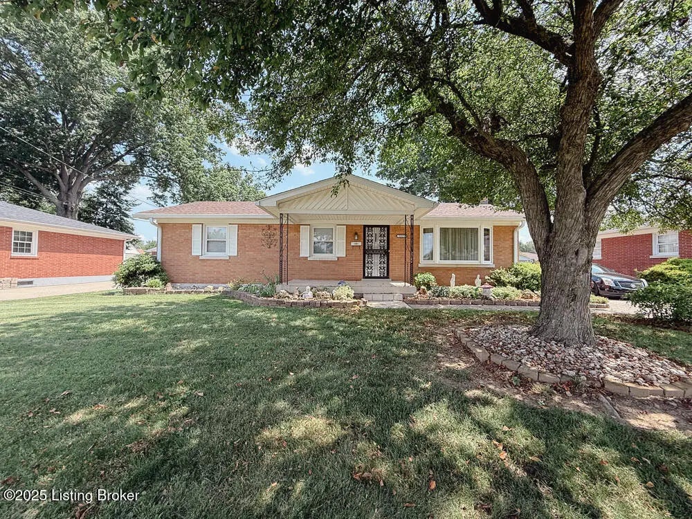 Photo of Listing #1690750