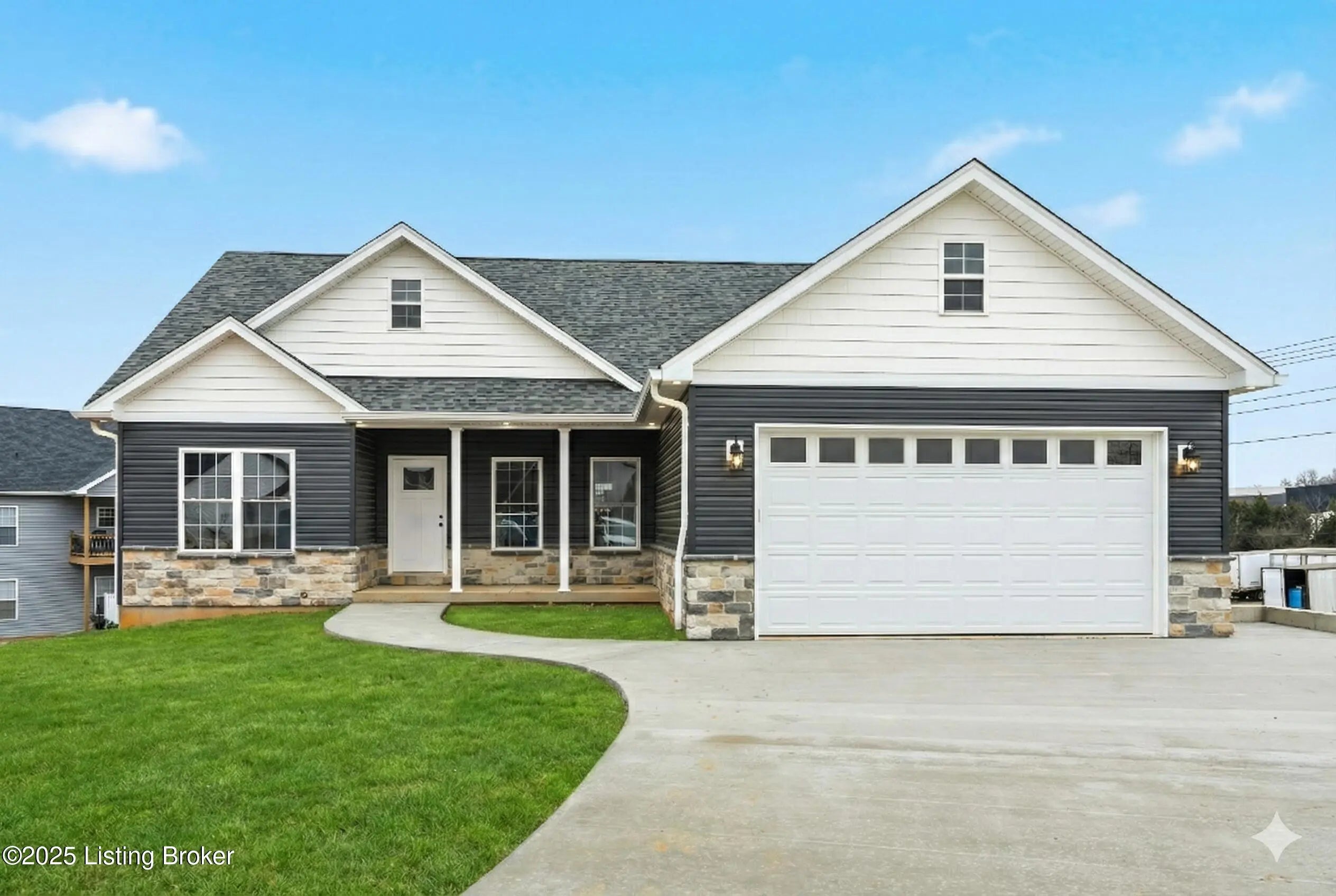 Photo of Listing #1690857