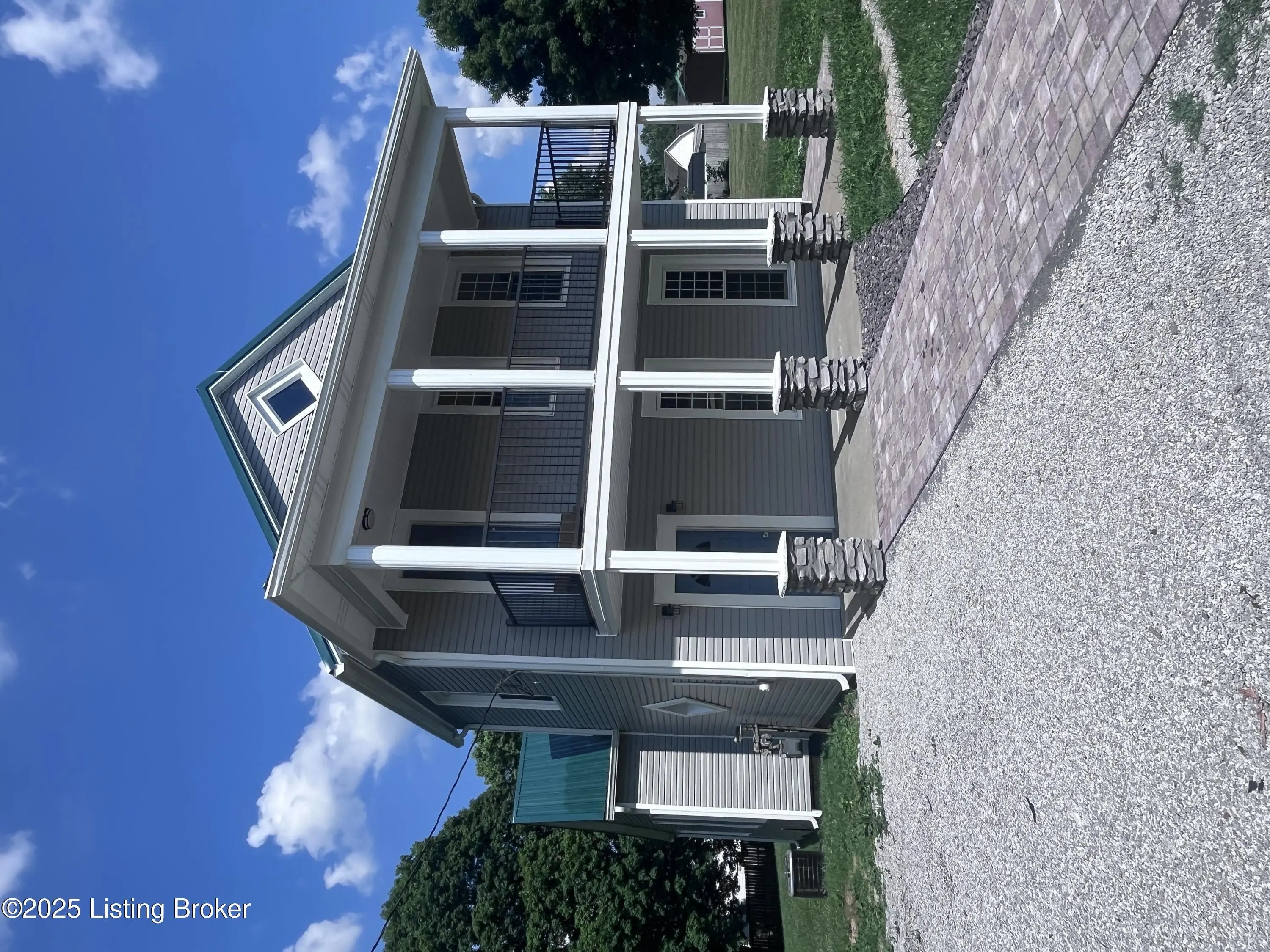 Photo of Listing #1690831