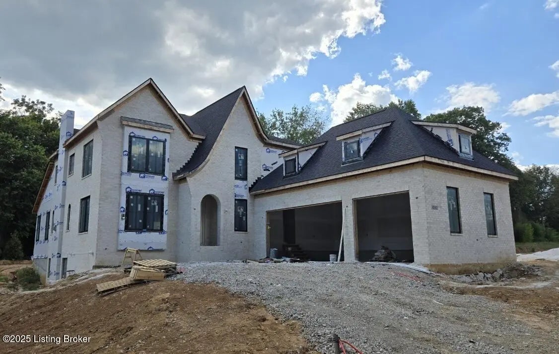 Photo of Listing #1691476