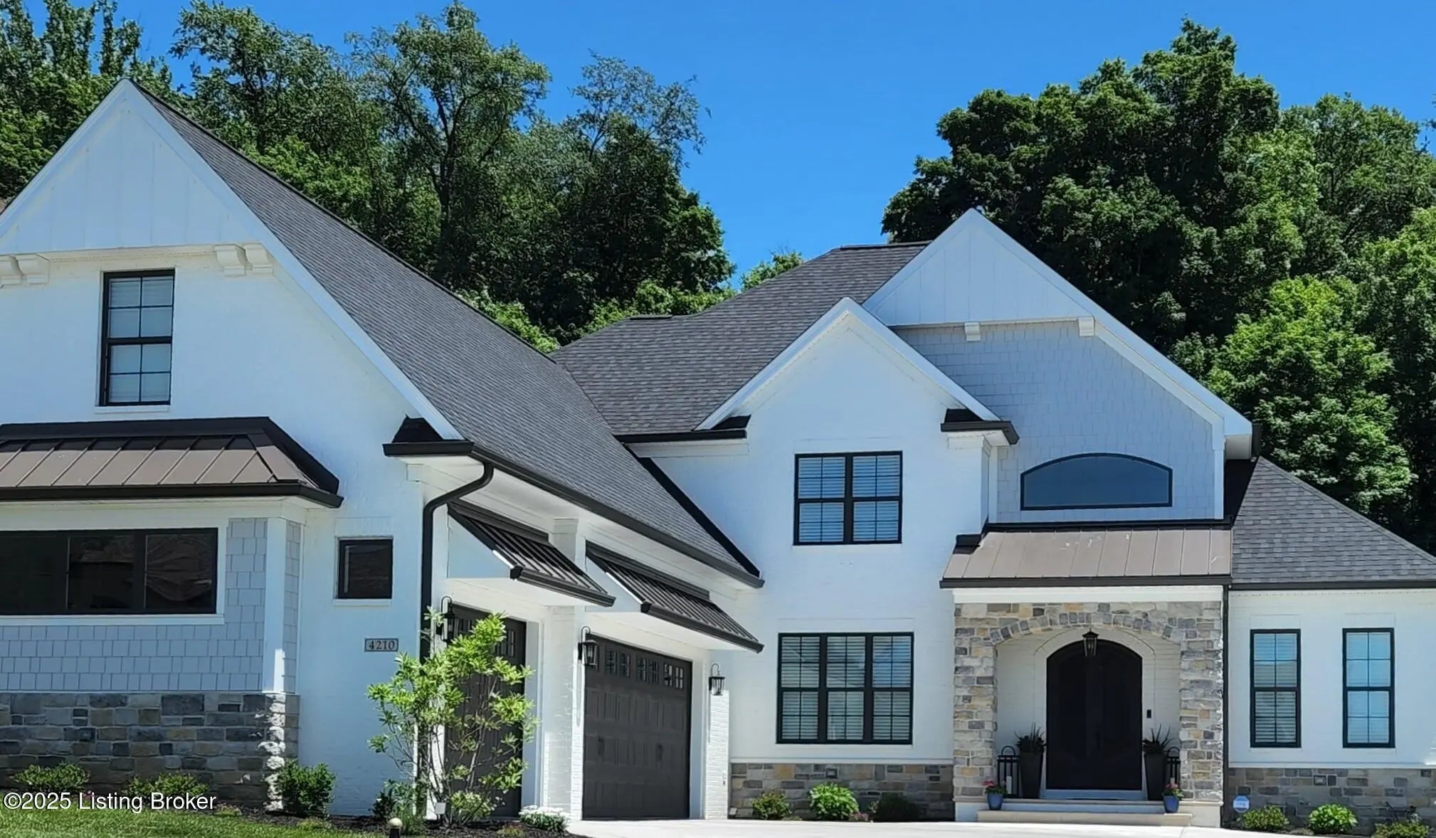 Photo of Listing #1691525