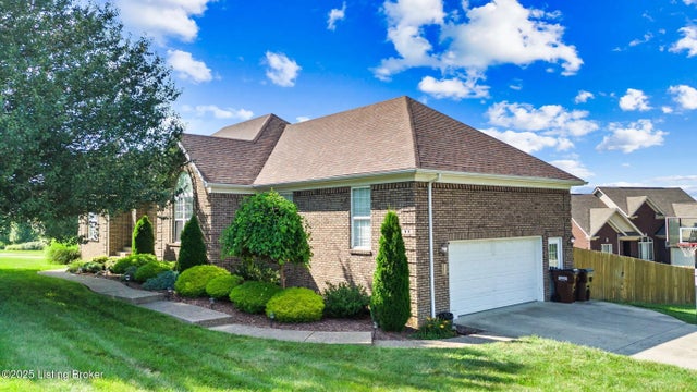 11 Acorn Ct, Taylorsville