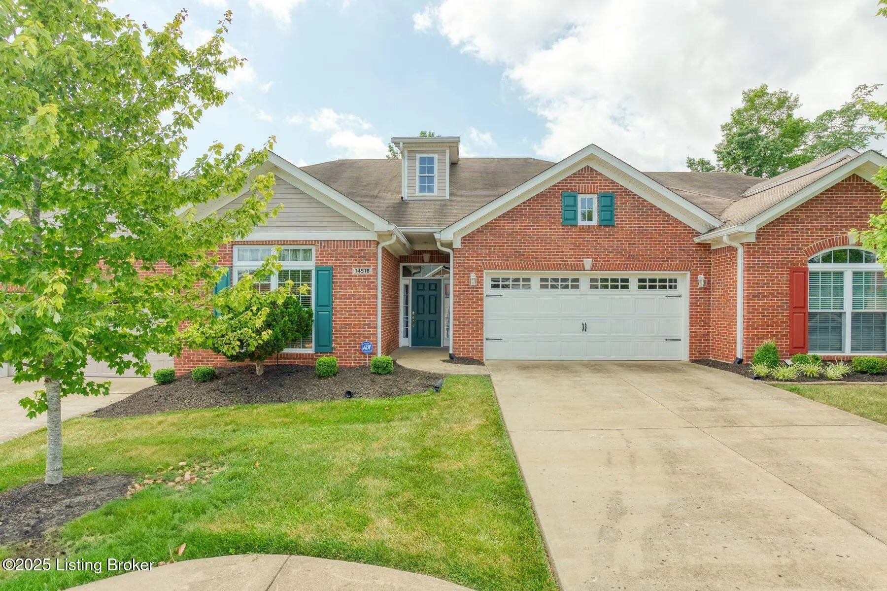 Photo of Listing #1691786