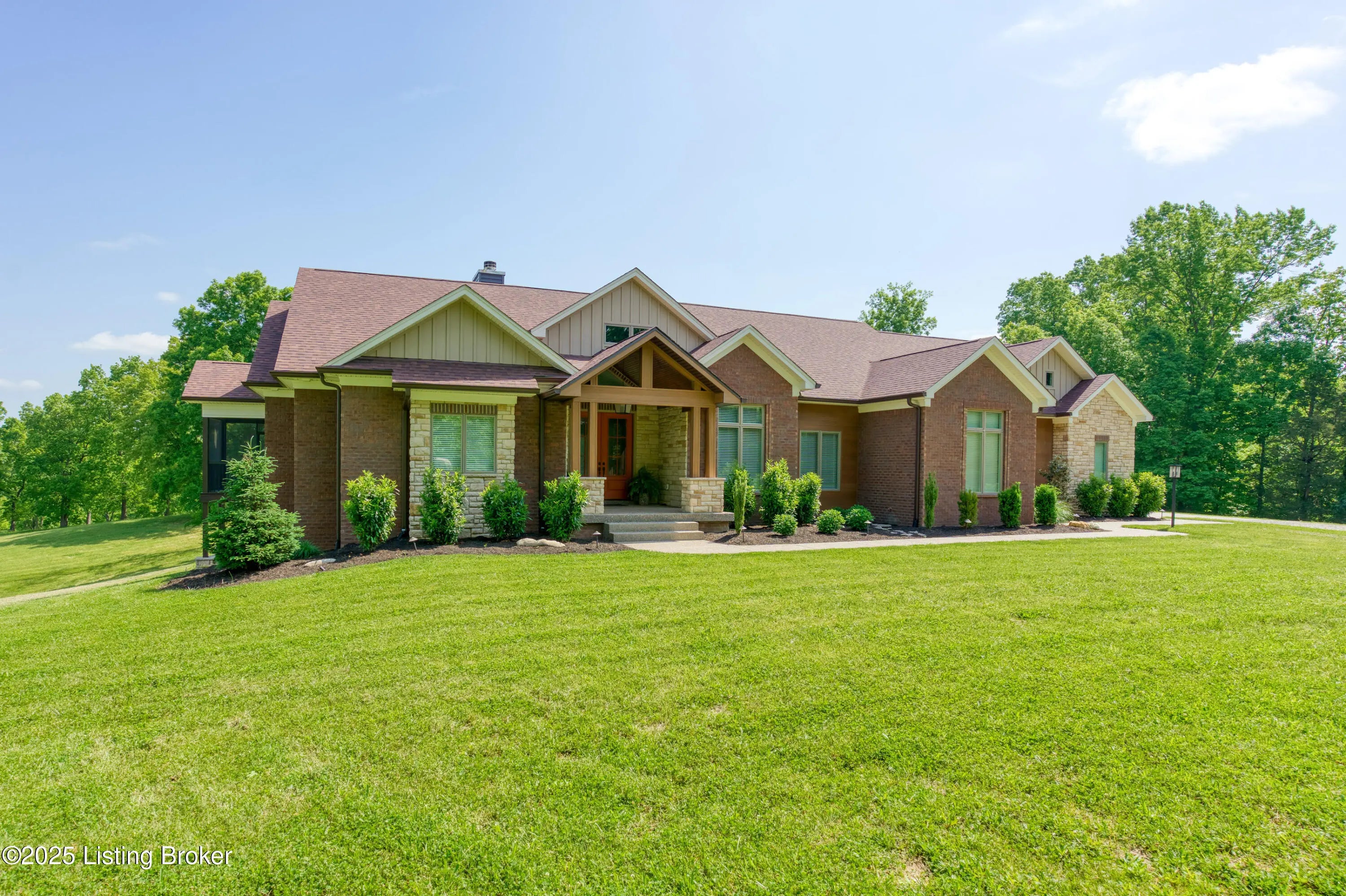 Photo of Listing #1691968