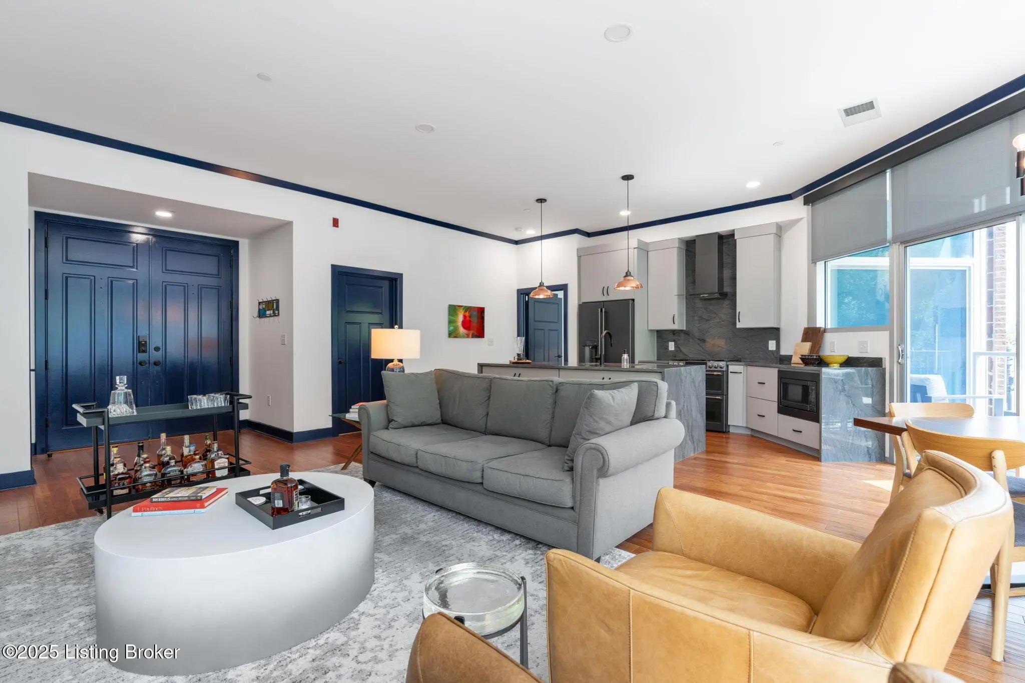 Photo of Listing #1691951