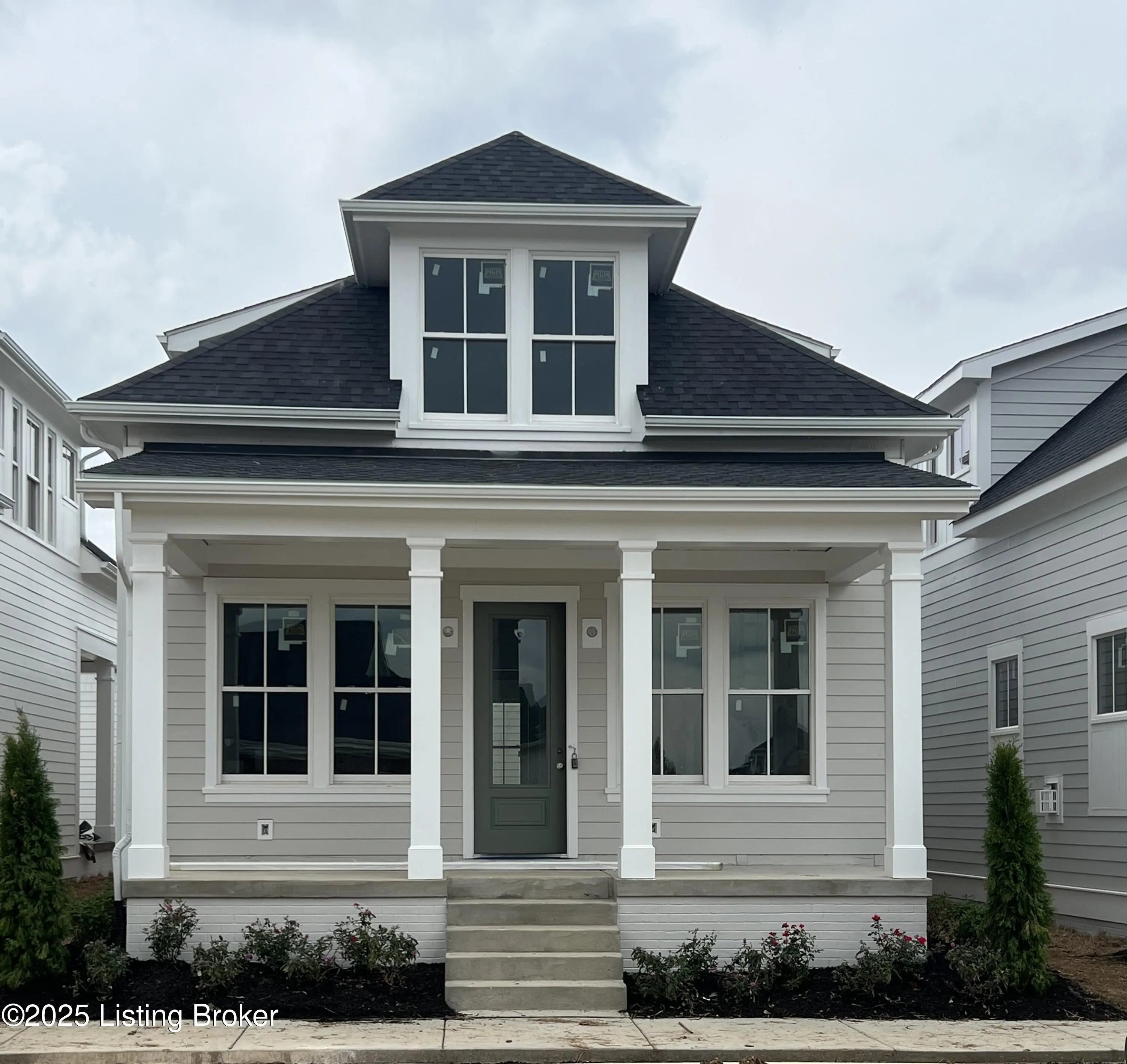 Photo of Listing #1692226