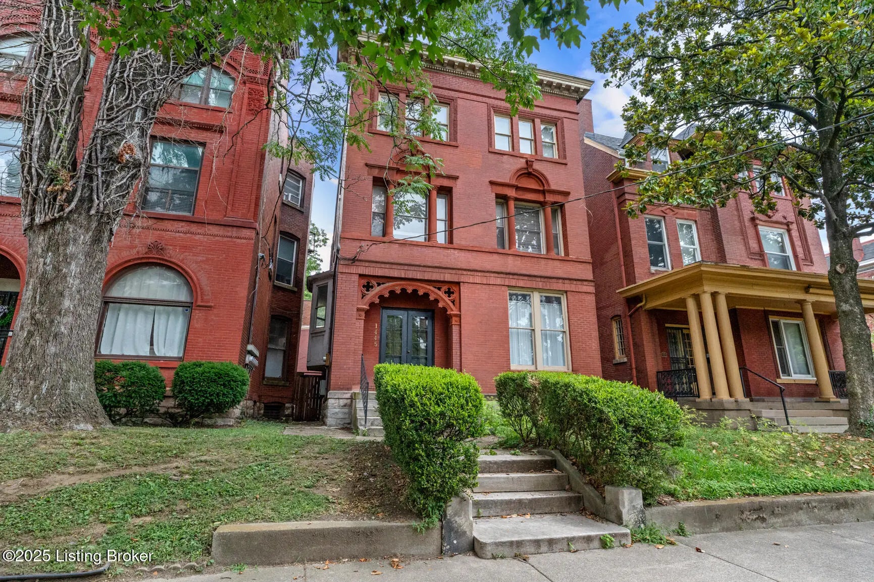 Photo of Listing #1692426