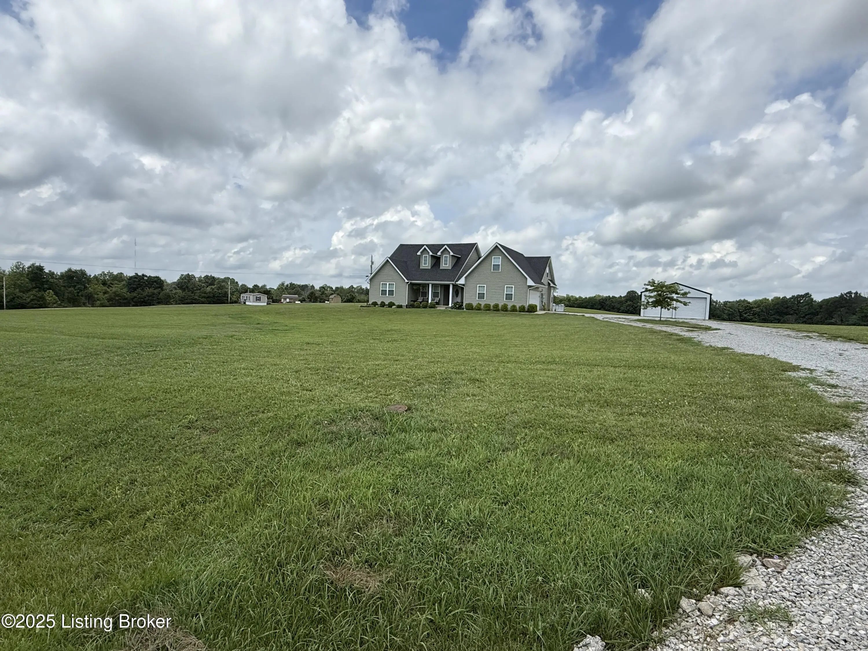 Photo of Listing #1692645