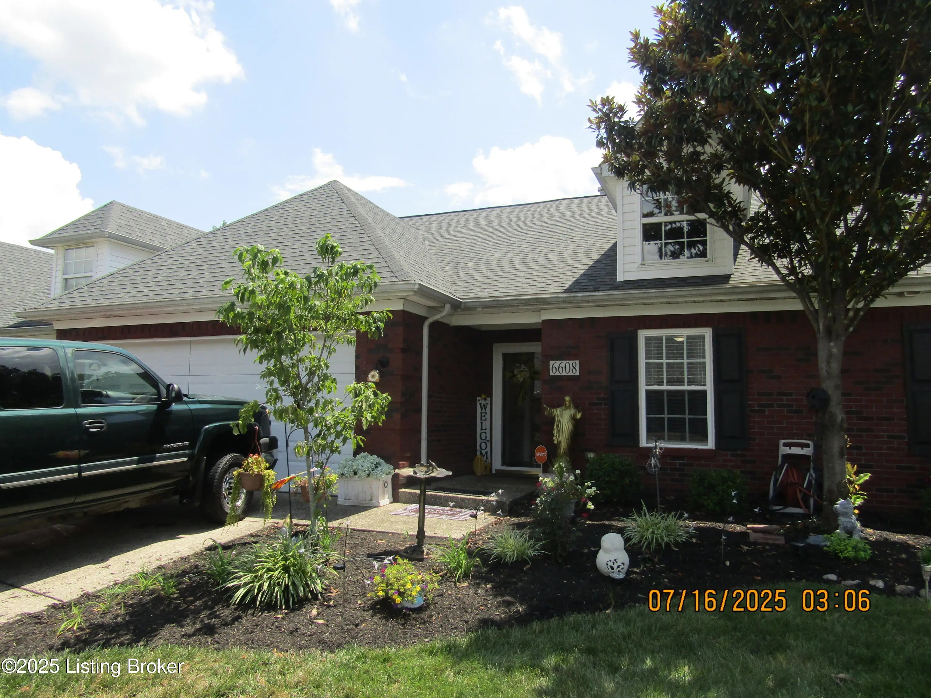 Photo of Listing #1692663