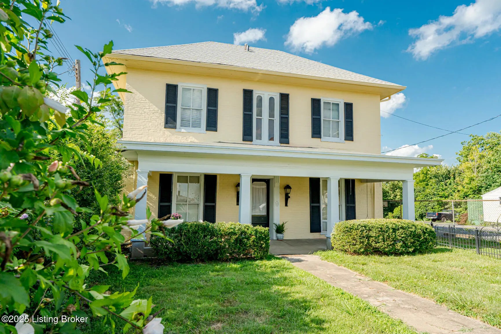 Photo of Listing #1692745