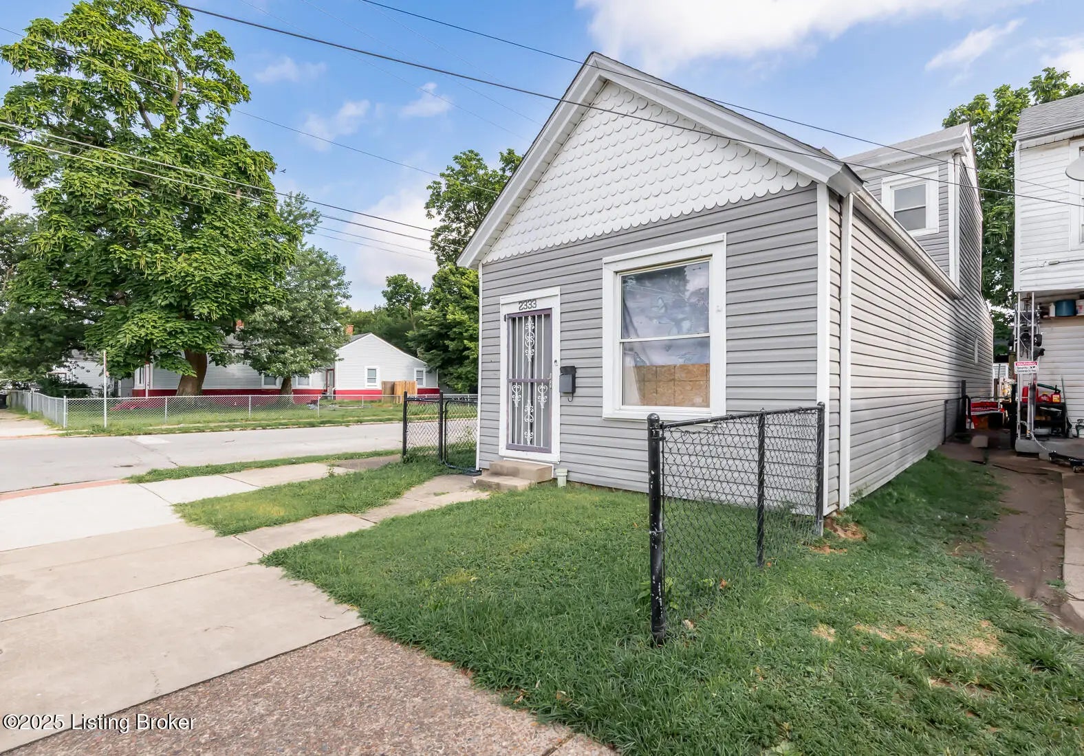 Photo of Listing #1692863