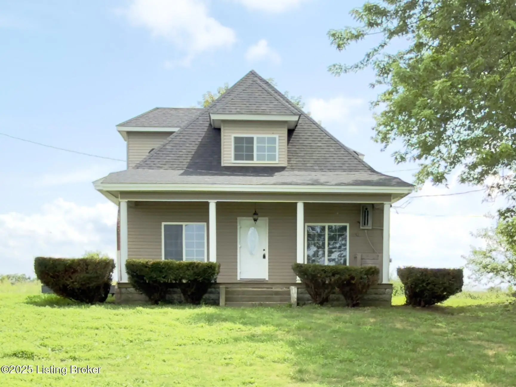 Photo of Listing #1692994