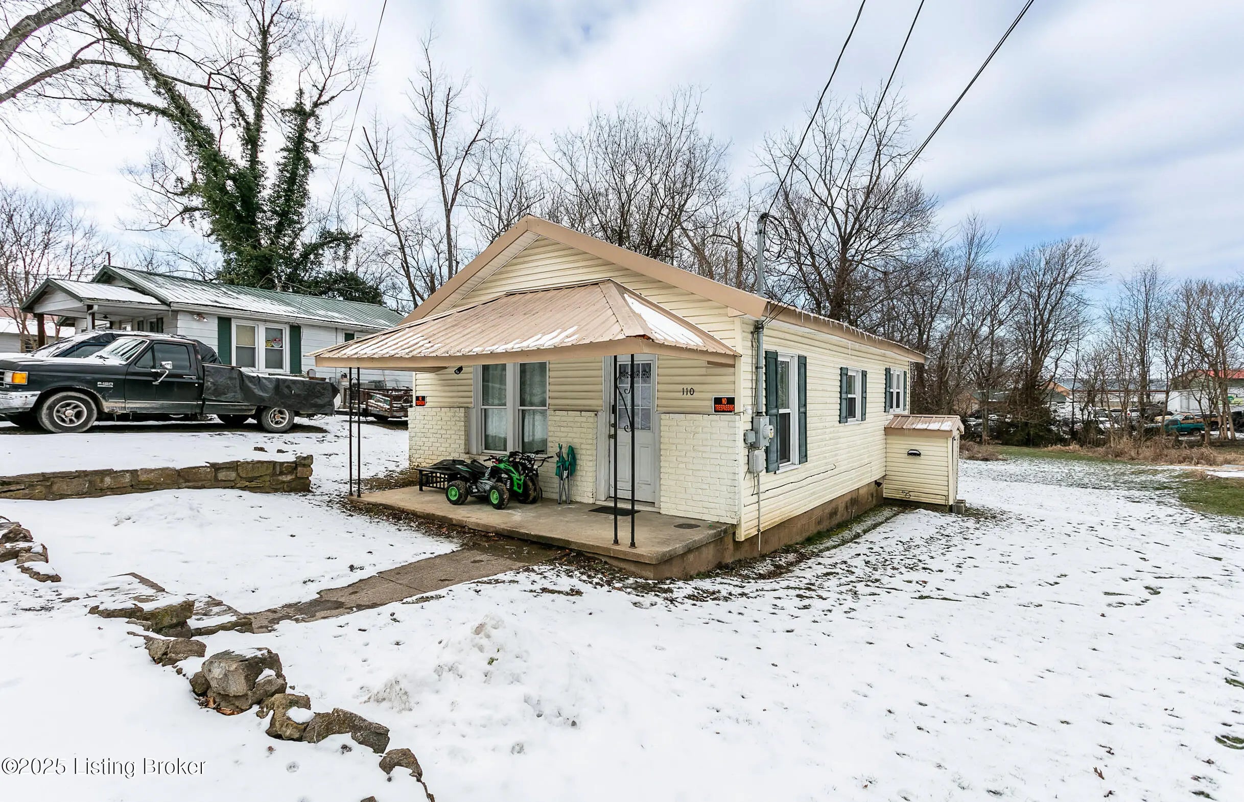 Photo of Listing #1693295