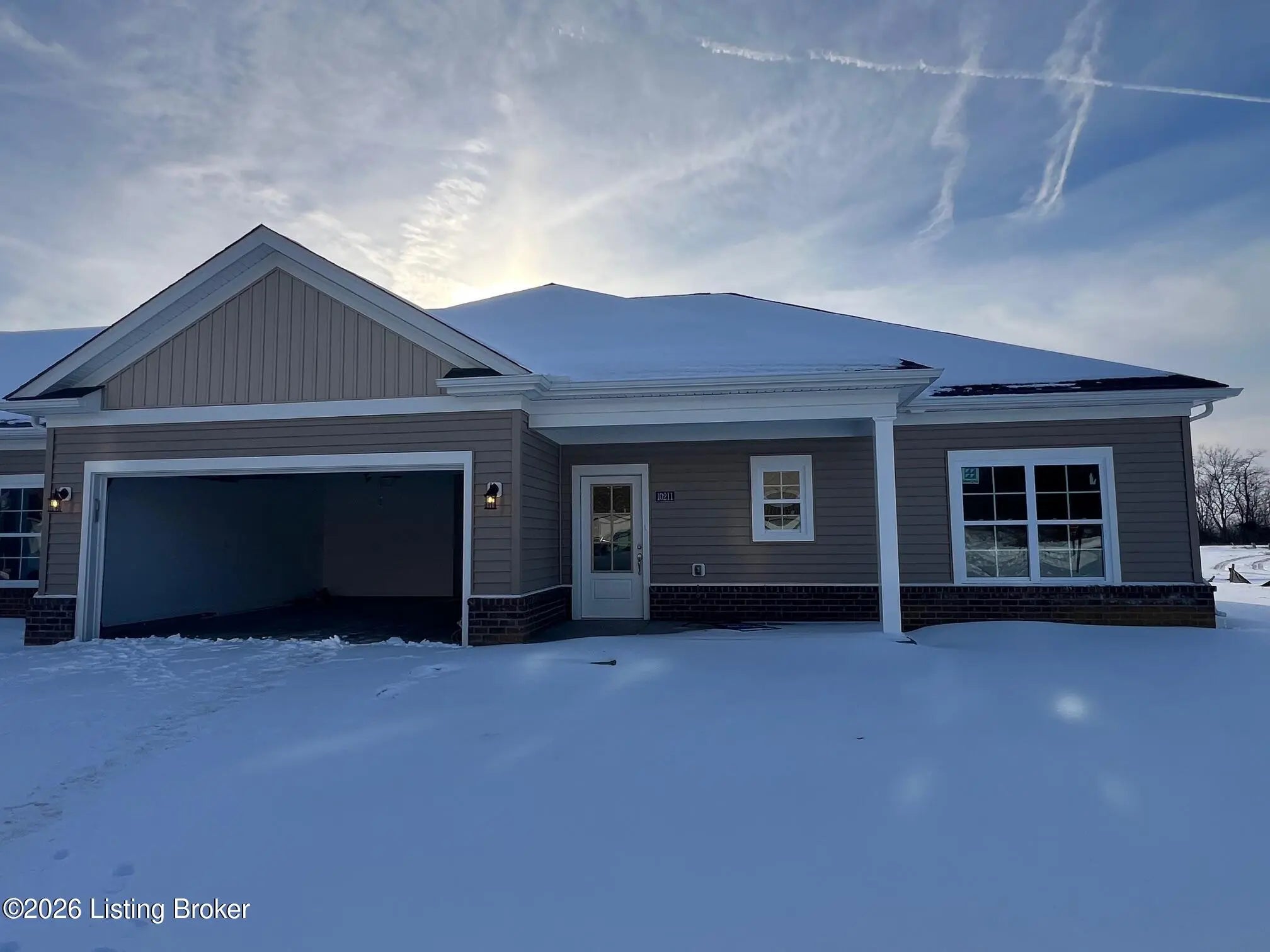 Photo of Listing #1693321