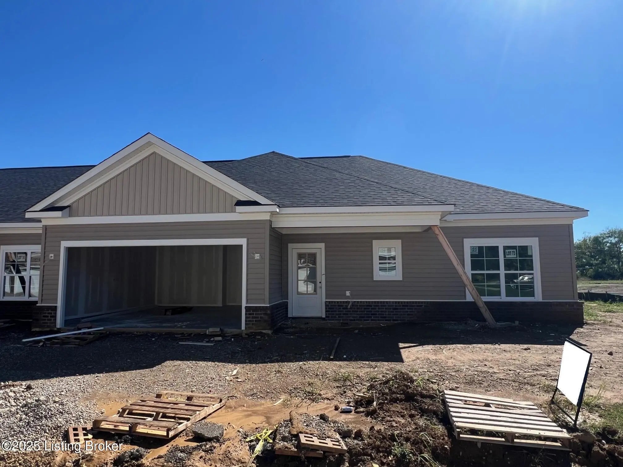 Photo of Listing #1693321