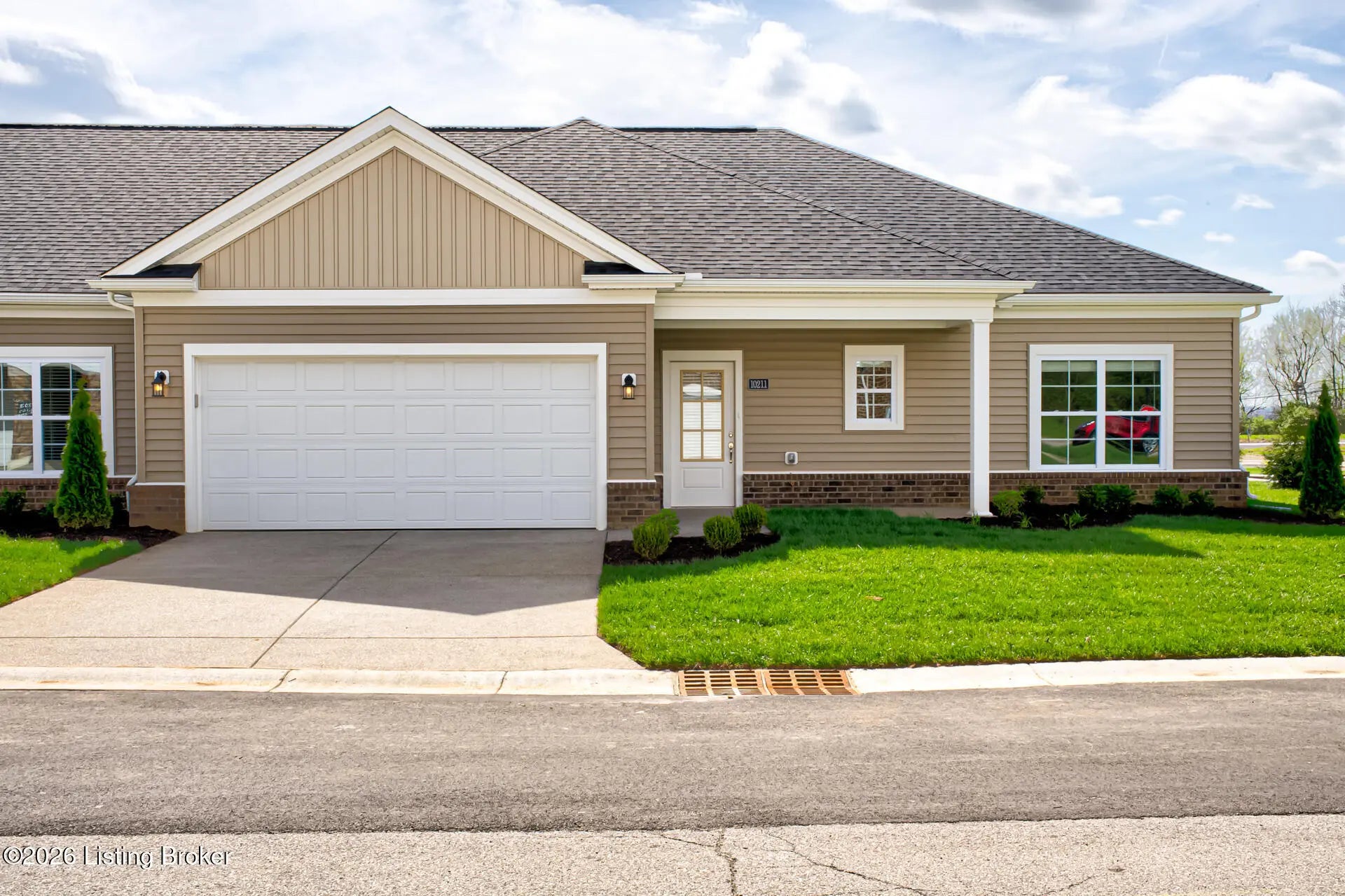 Photo of Listing #1693321