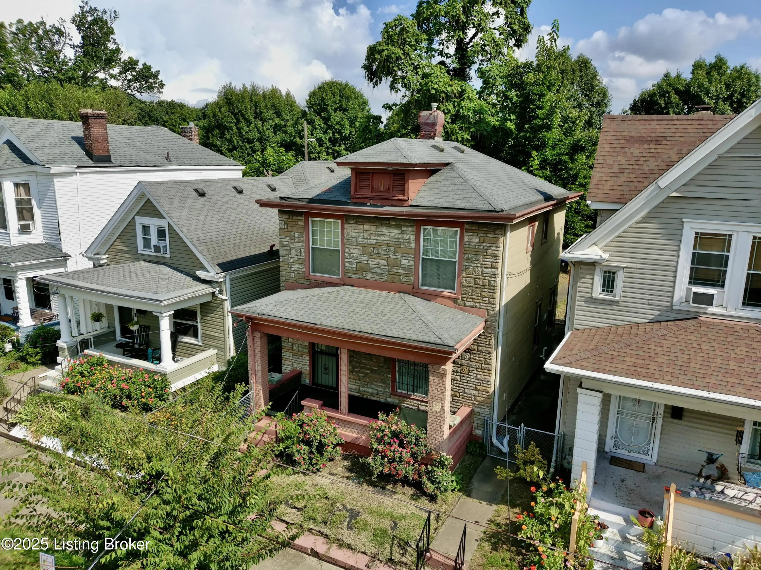 Photo of Listing #1694561