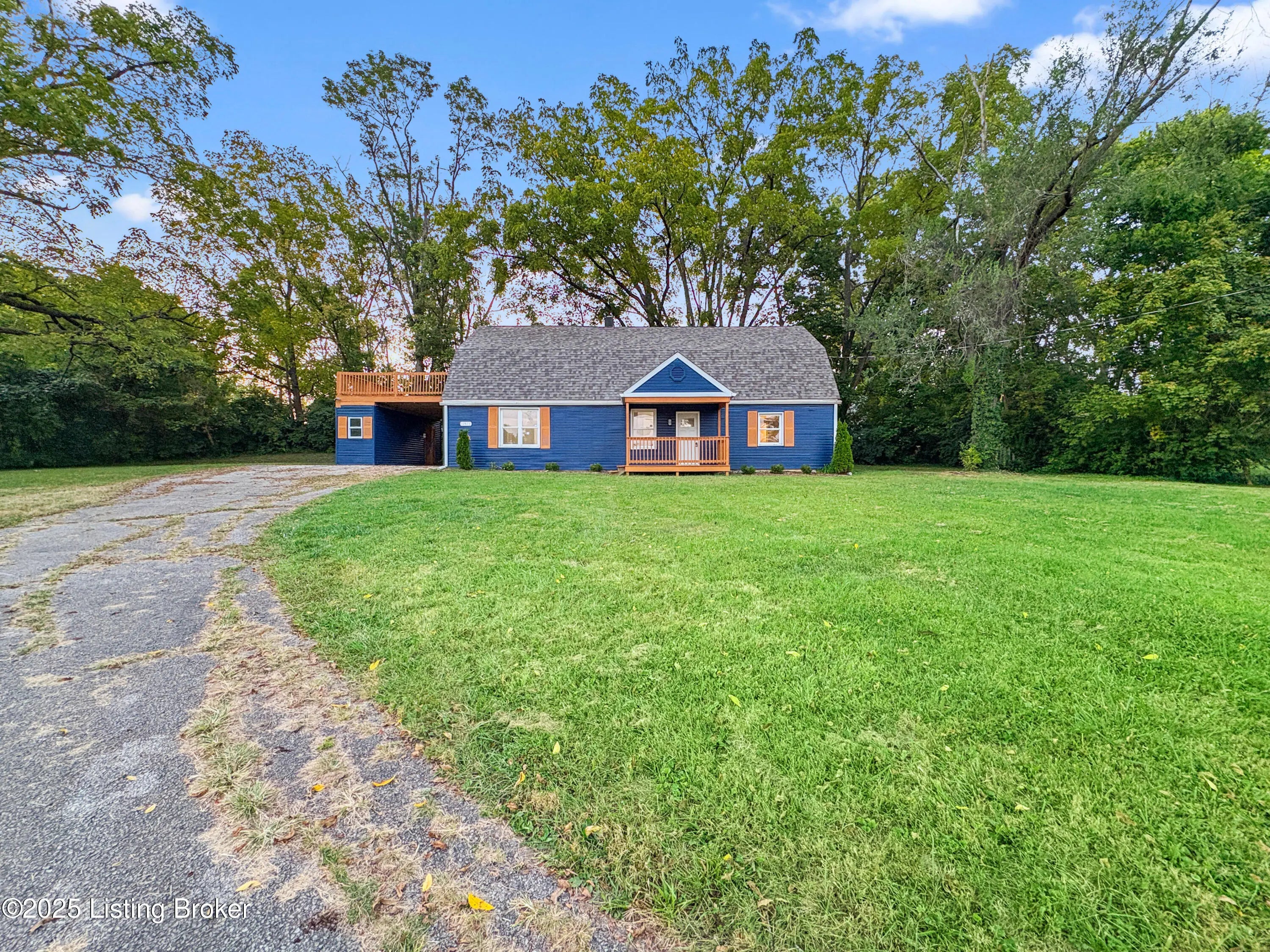 Photo of Listing #1693559