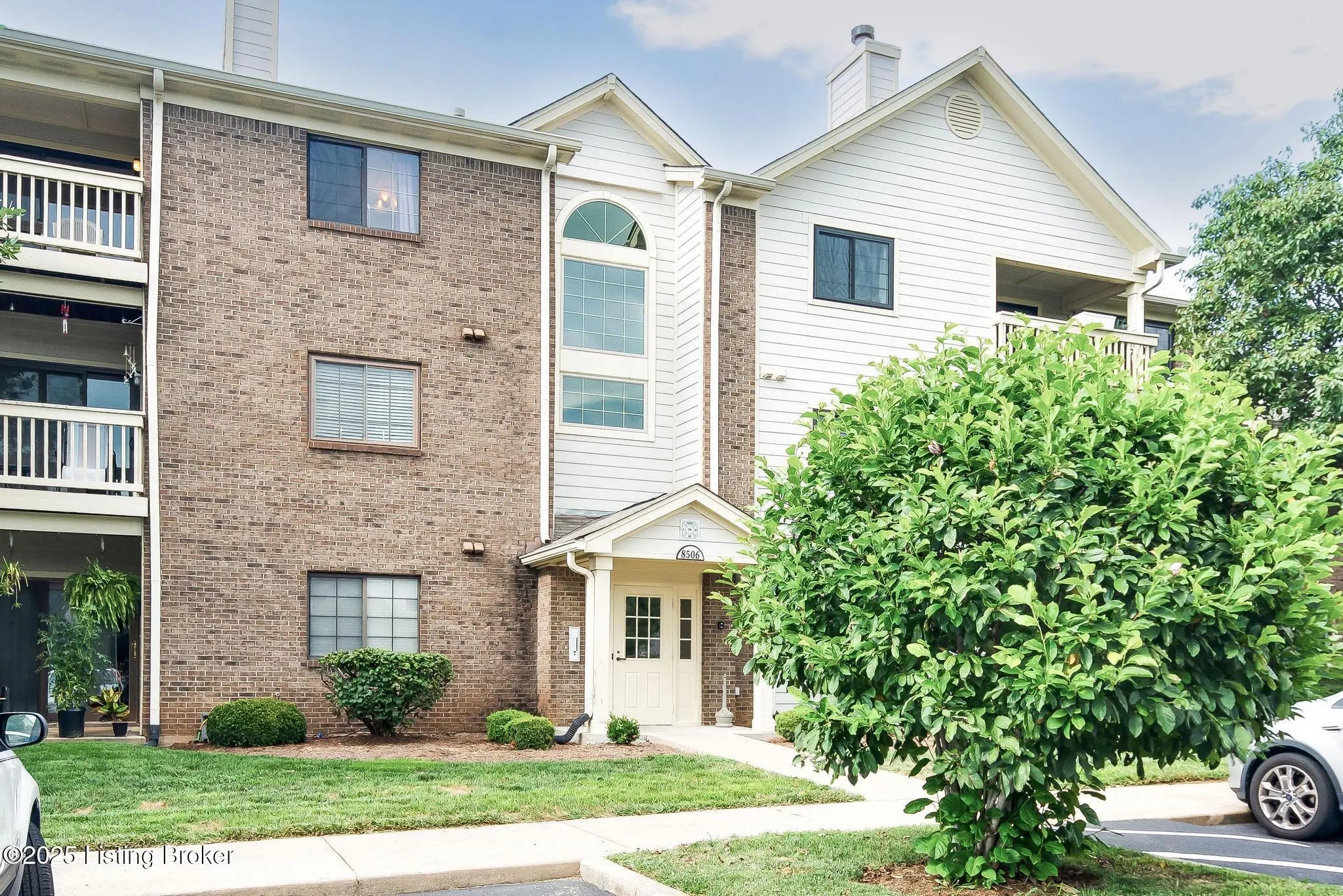 Photo of Listing #1694788