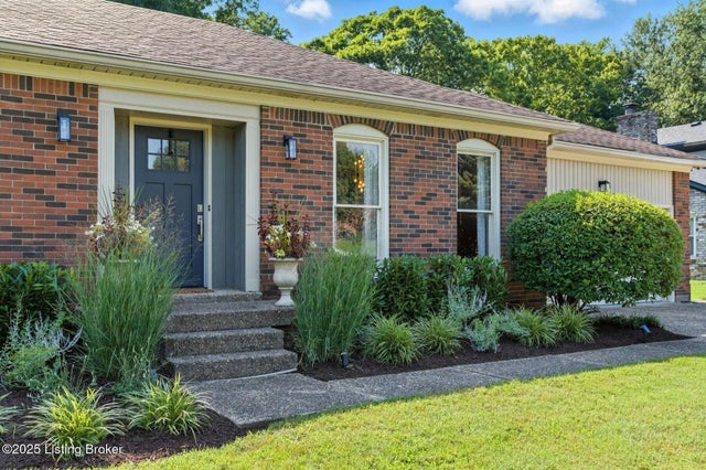 1206 Cliffwood Dr, Goshen