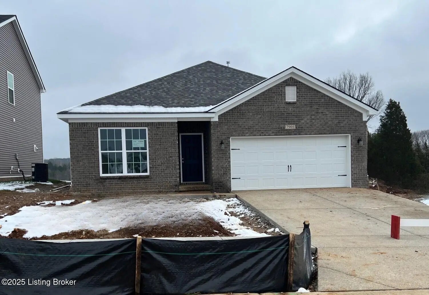 Photo of Listing #1693941