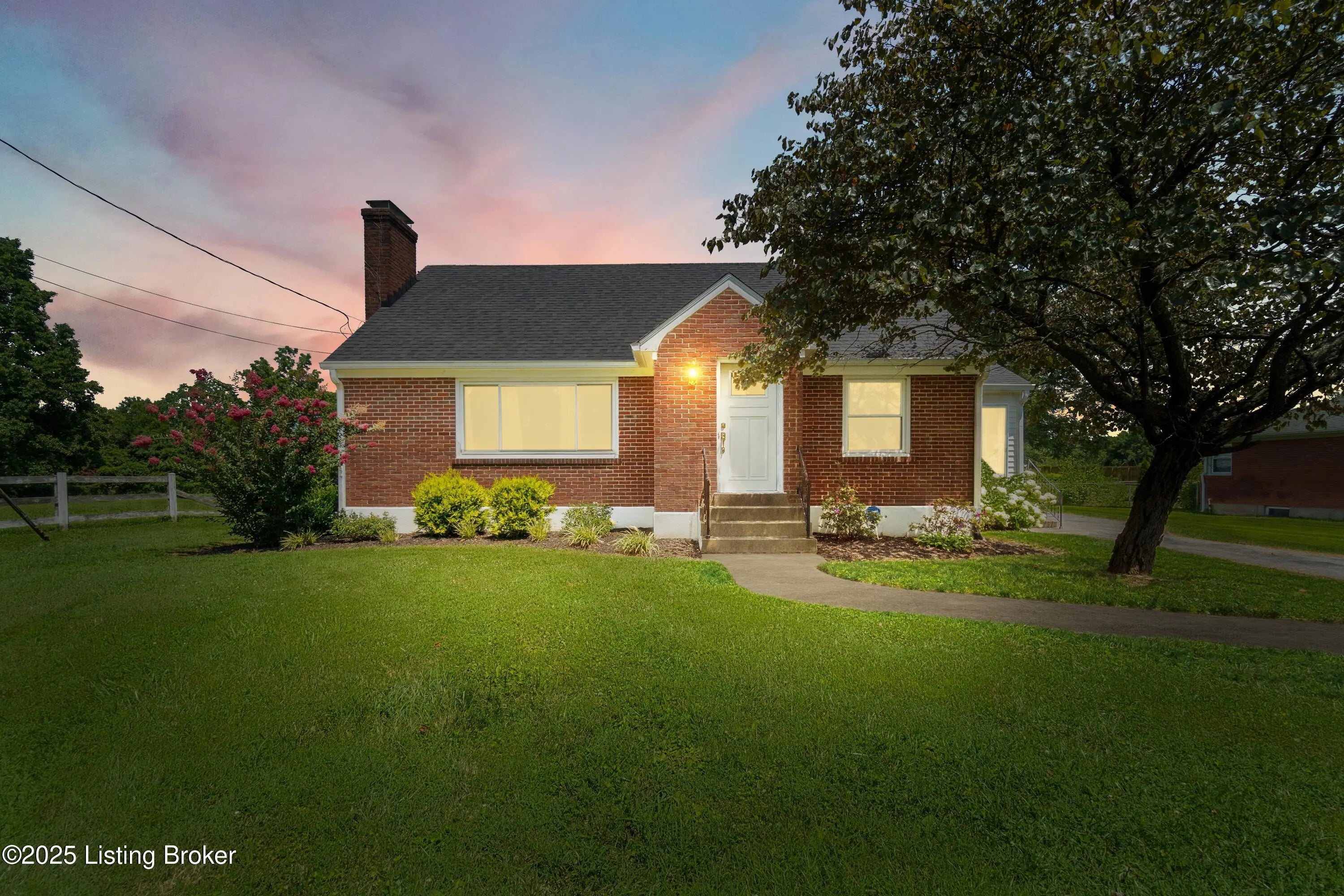 Photo of Listing #1696767