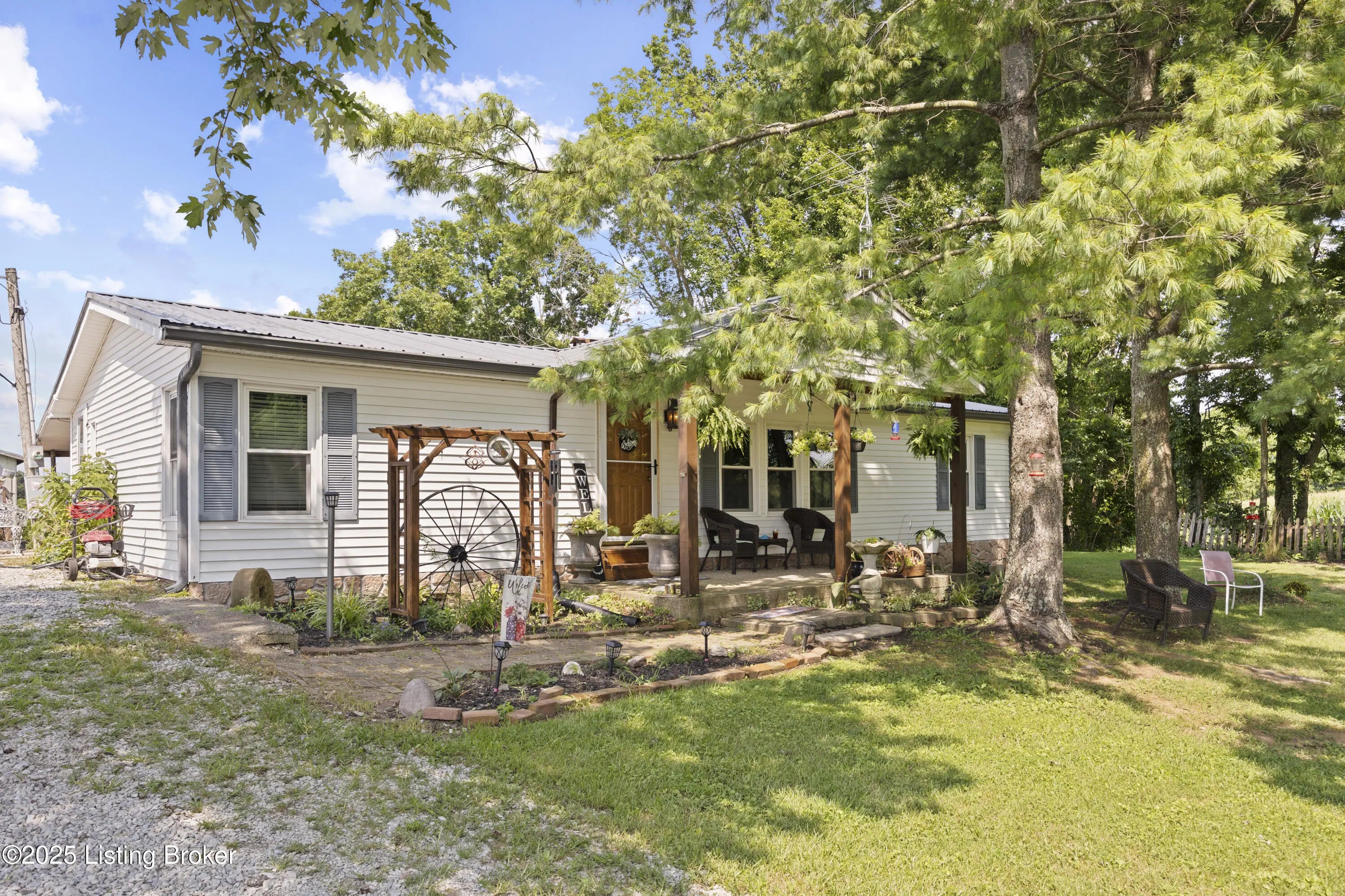 Photo of Listing #1694189