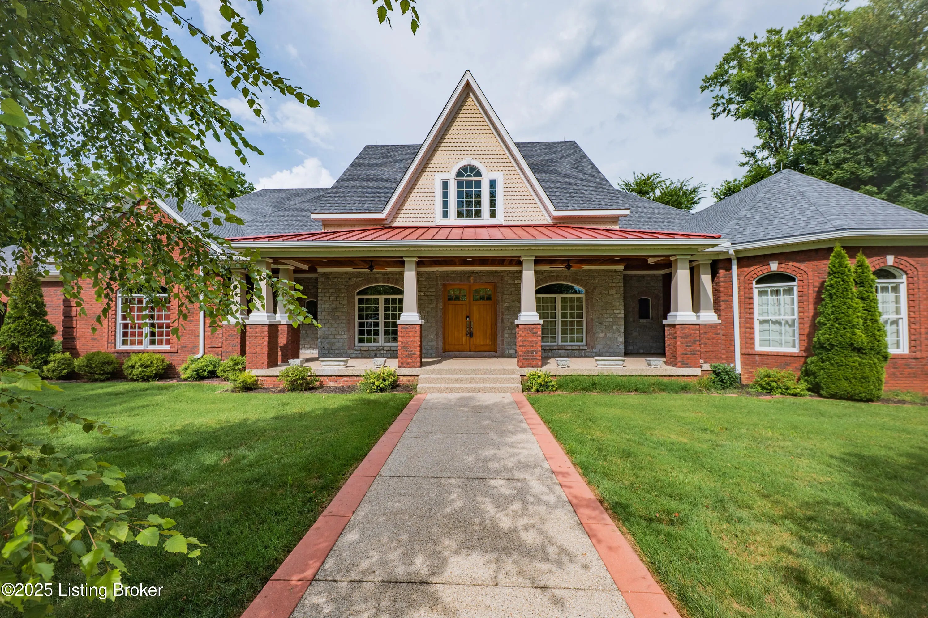 Photo of Listing #1694548