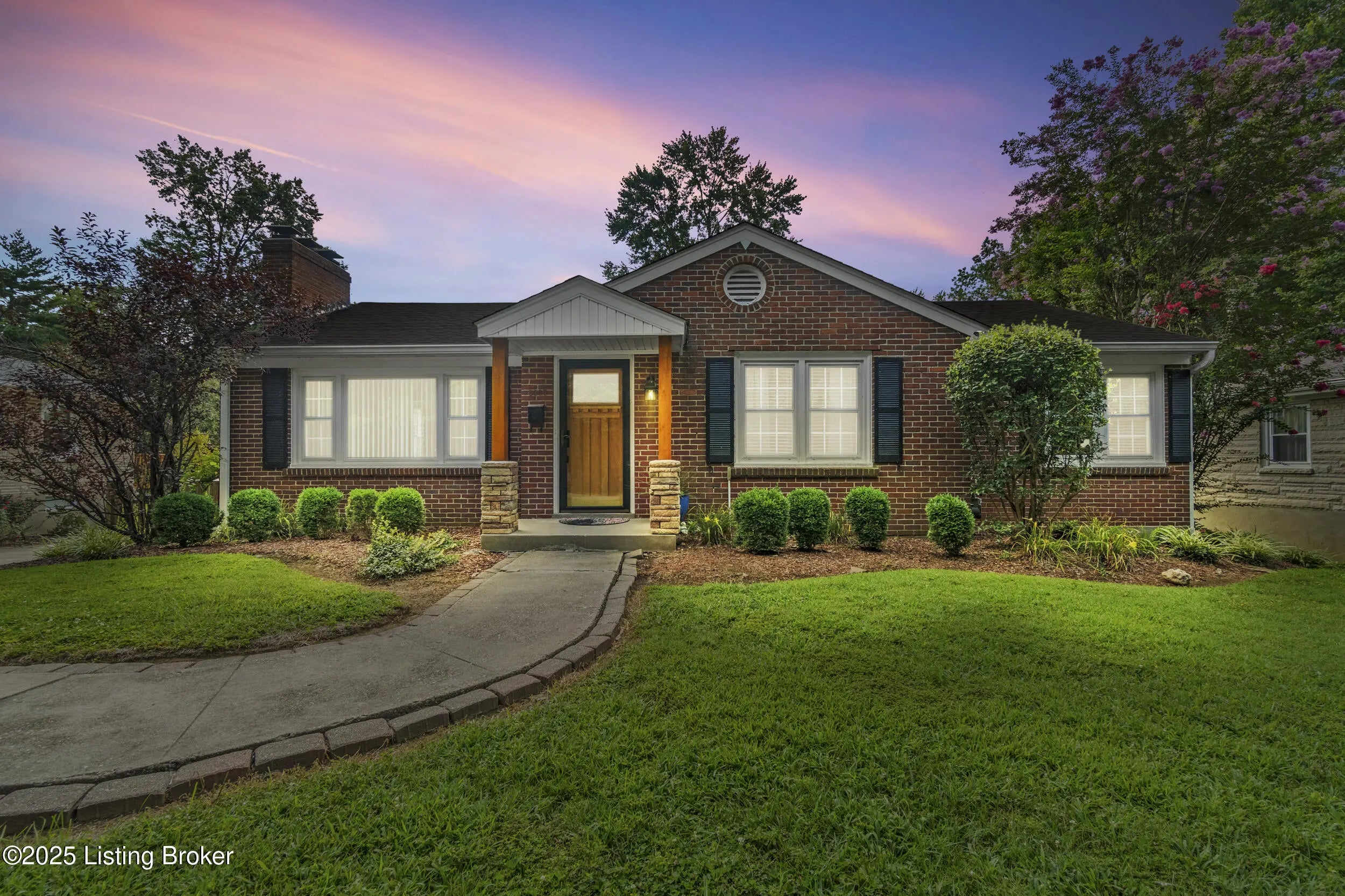 Photo of Listing #1694835