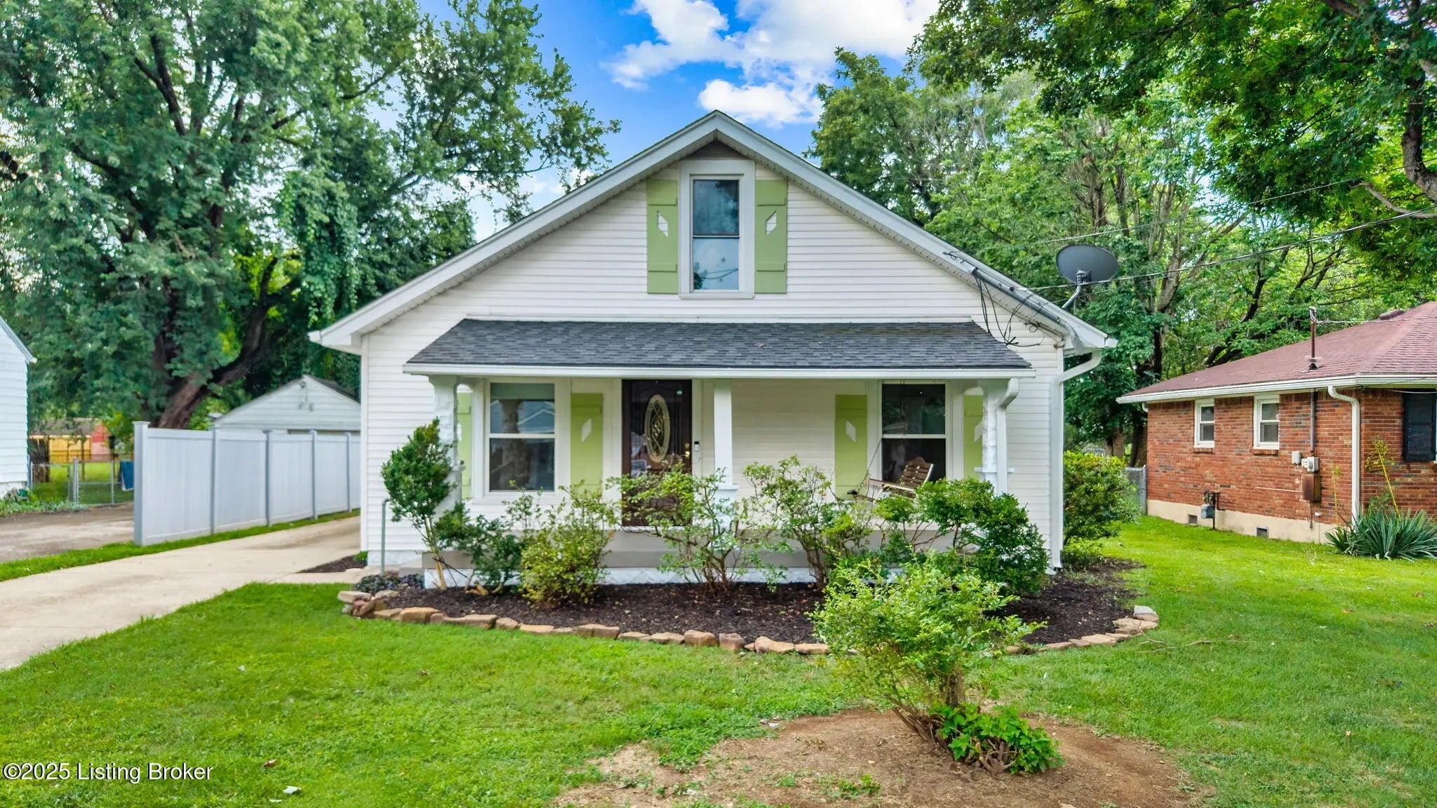 Photo of Listing #1694798