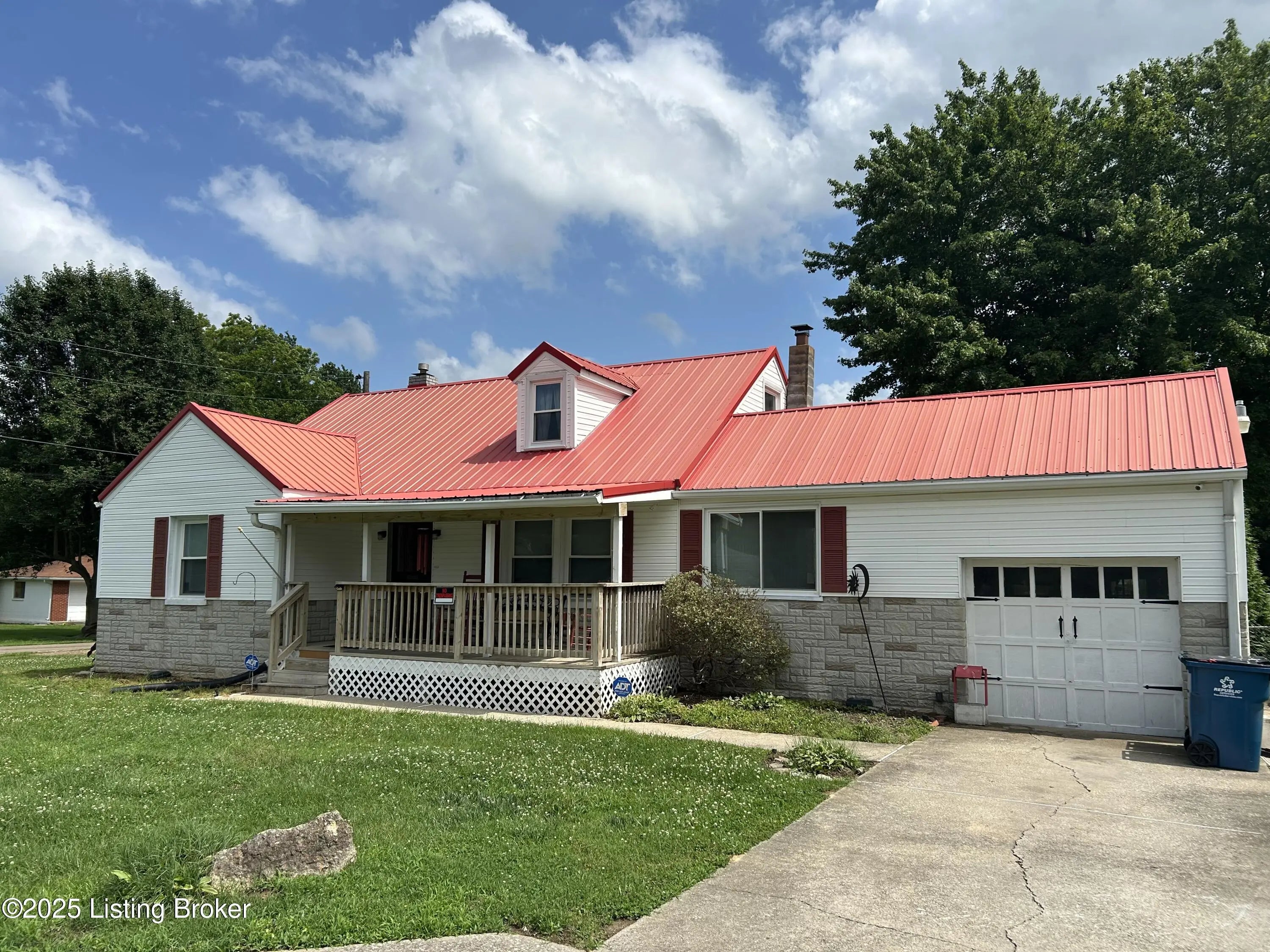 Photo of Listing #1694914