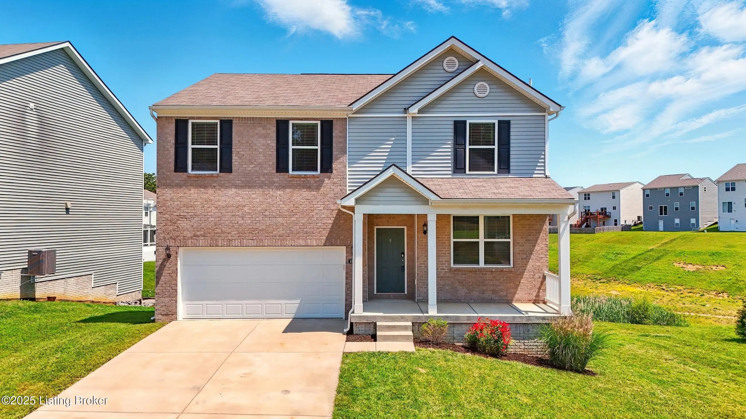 Photo of Listing #1695058