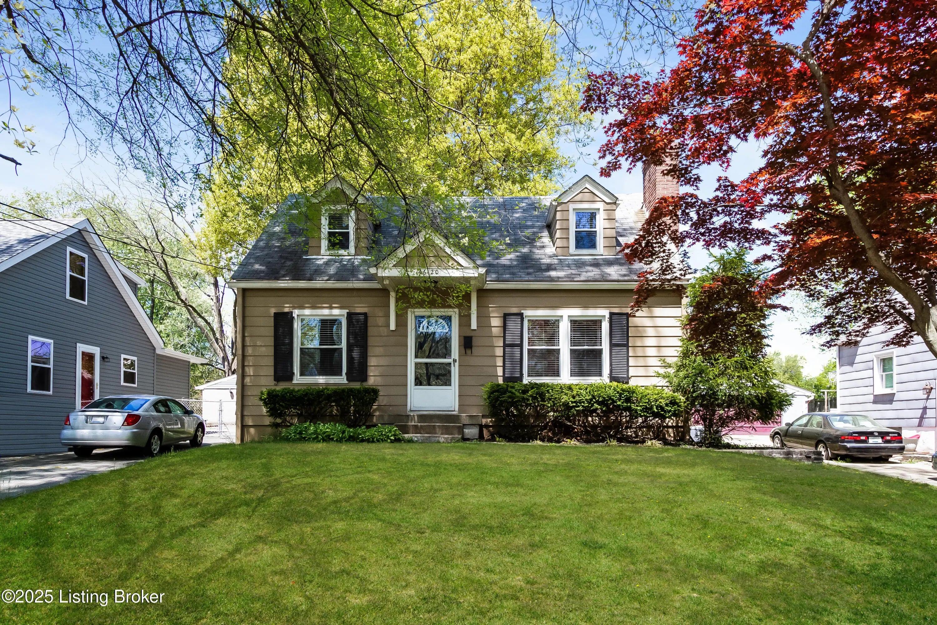 Photo of Listing #1695136