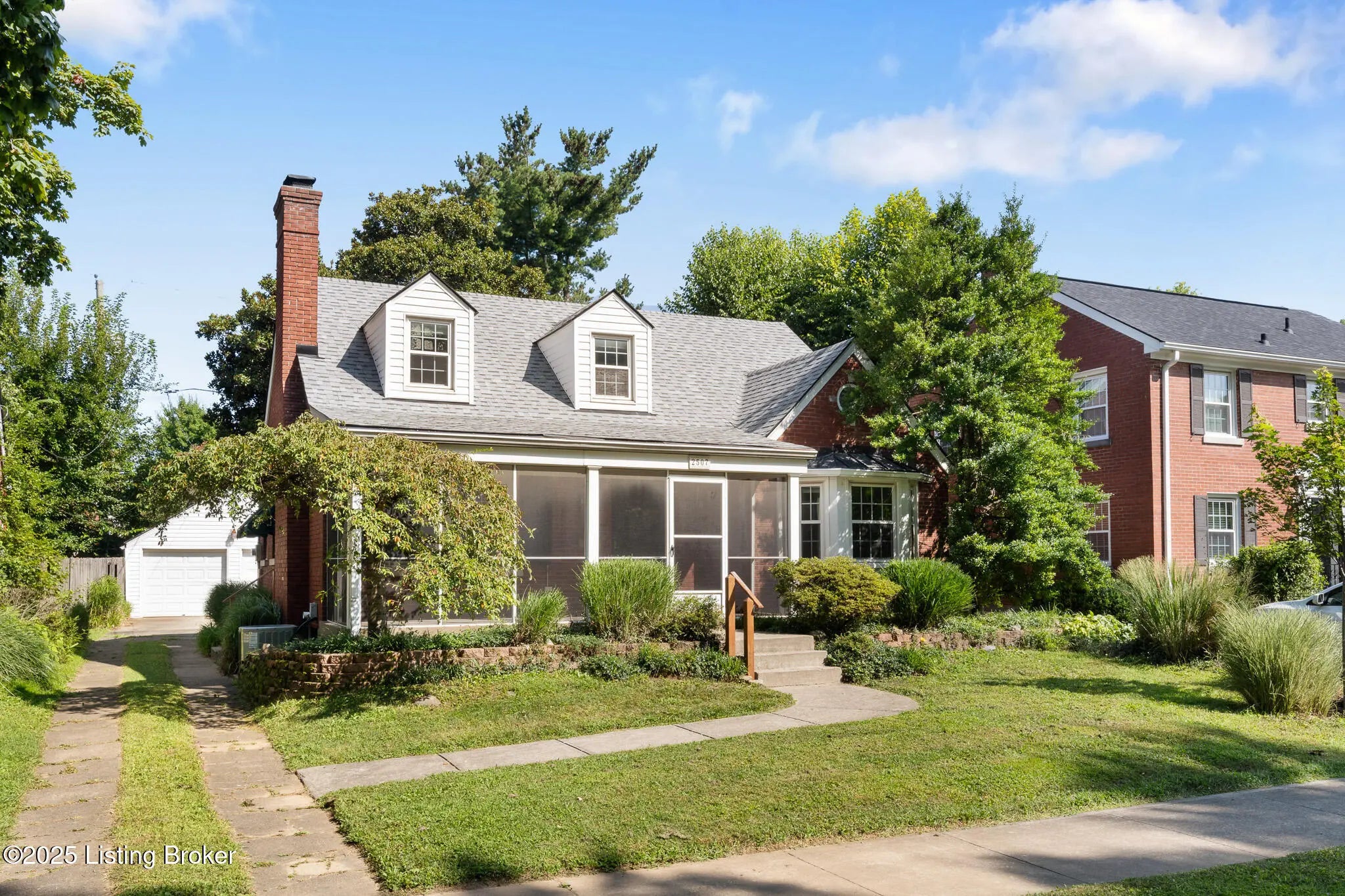 Photo of Listing #1695289