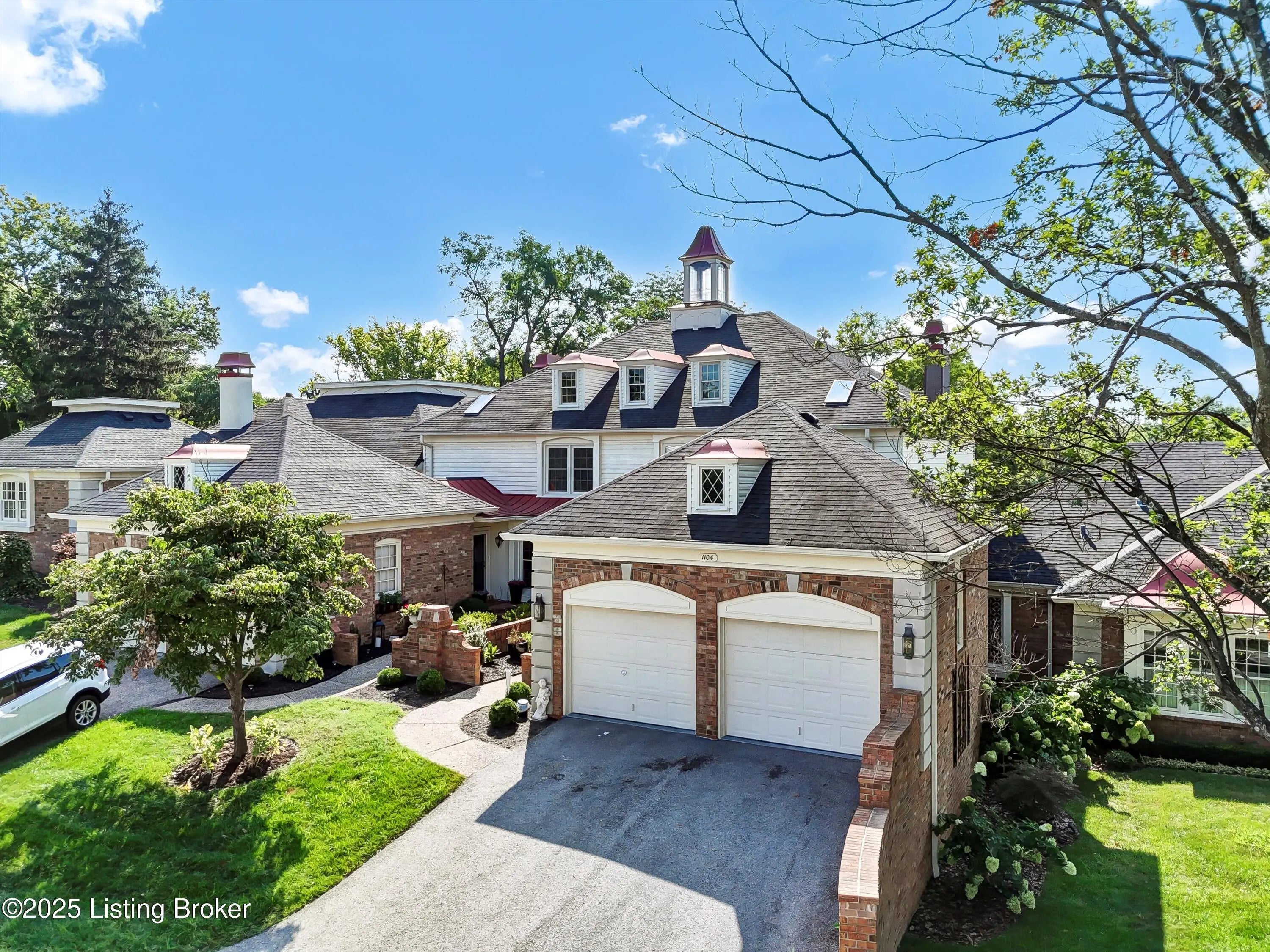 Photo of Listing #1695333