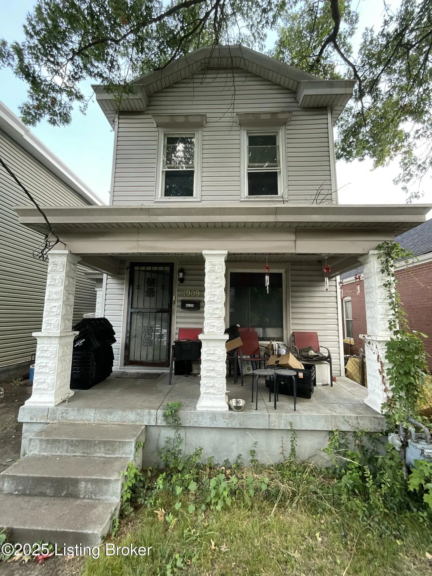 Photo of Listing #1695369