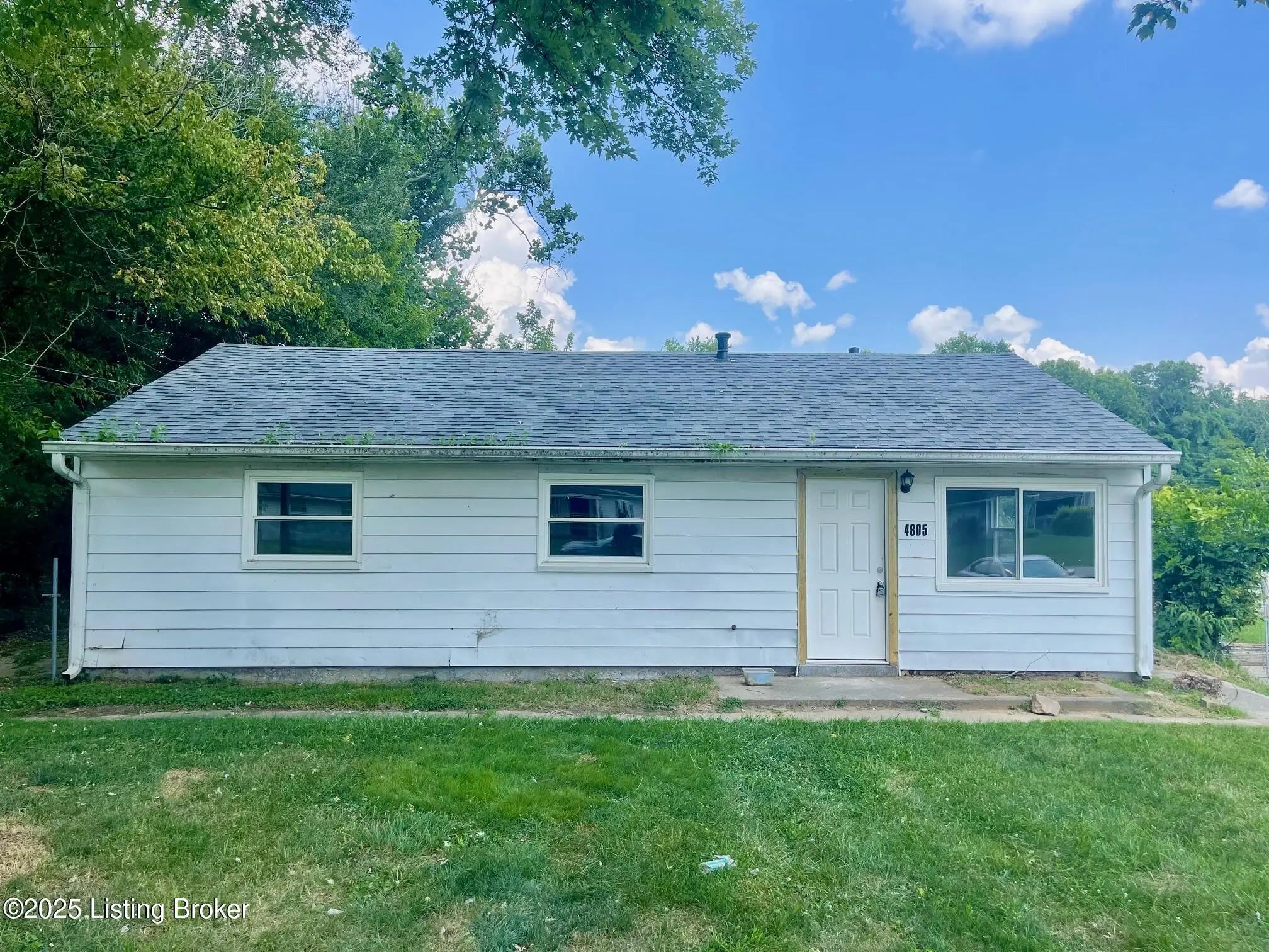 Photo of Listing #1695493