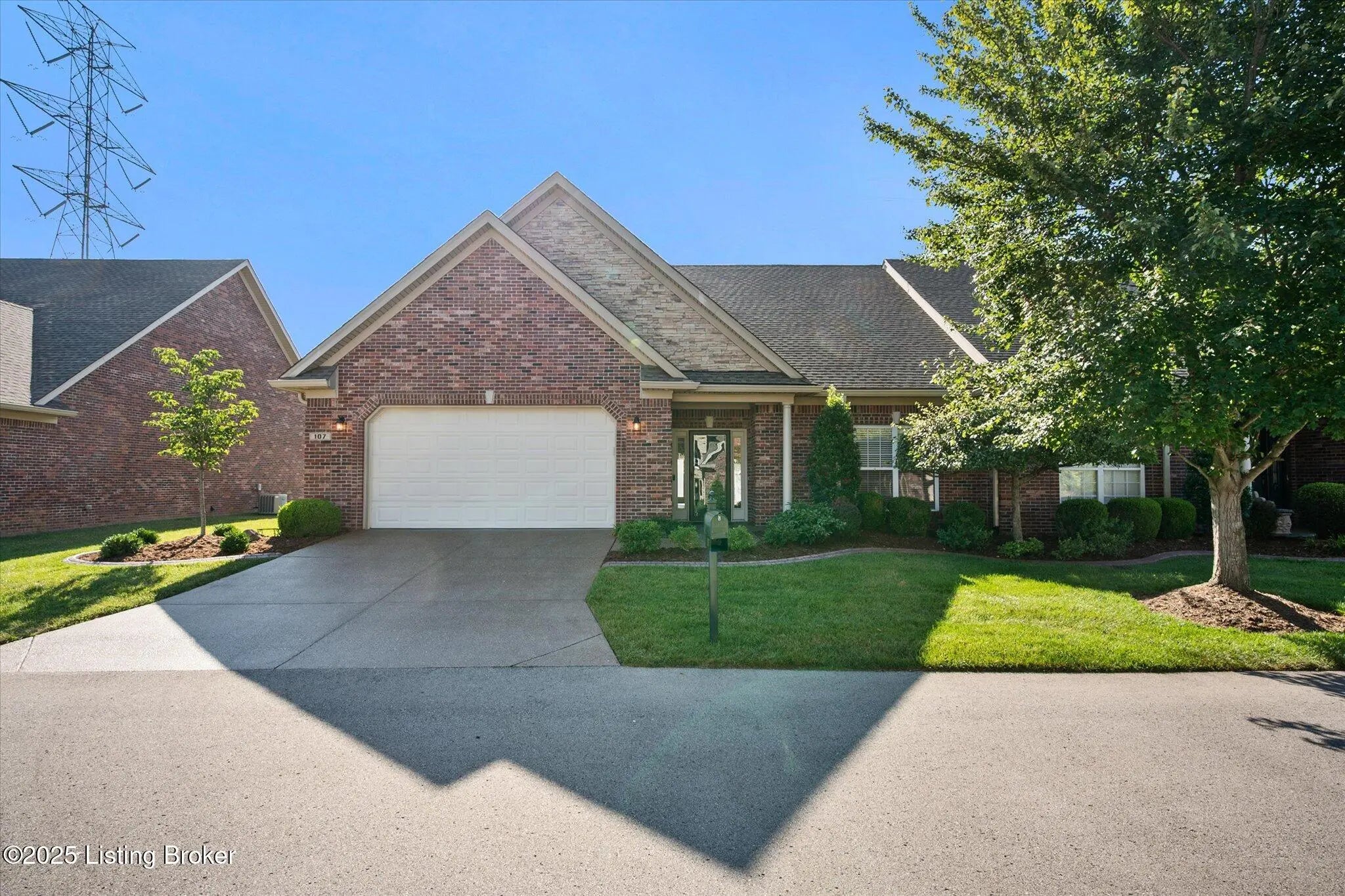 Photo of Listing #1695791