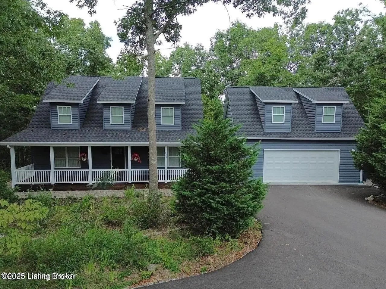 Photo of Listing #1696060