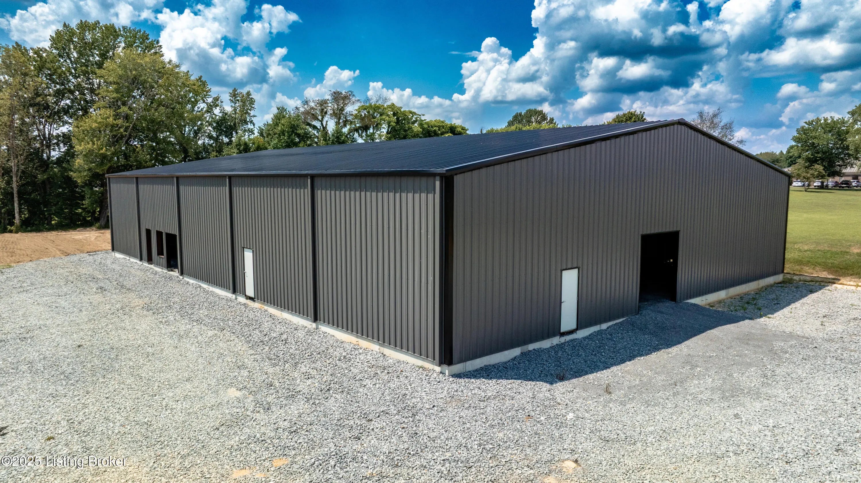 Photo of Listing #1695849