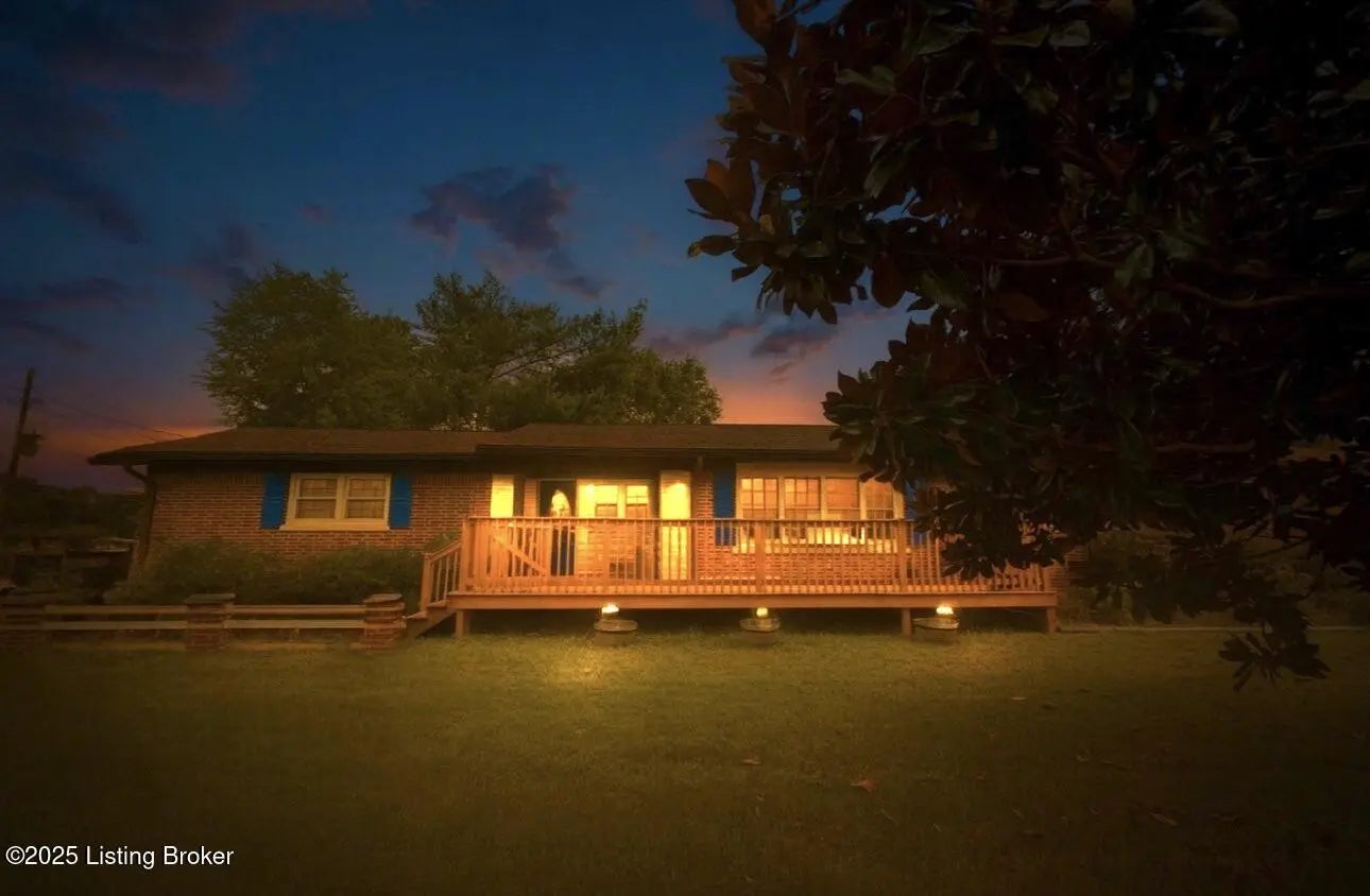 Photo of Listing #1695969