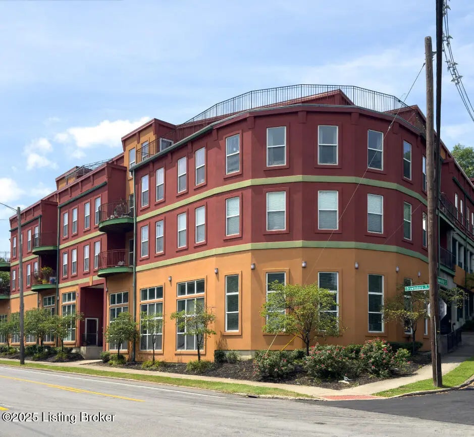 Photo of Listing #1696084