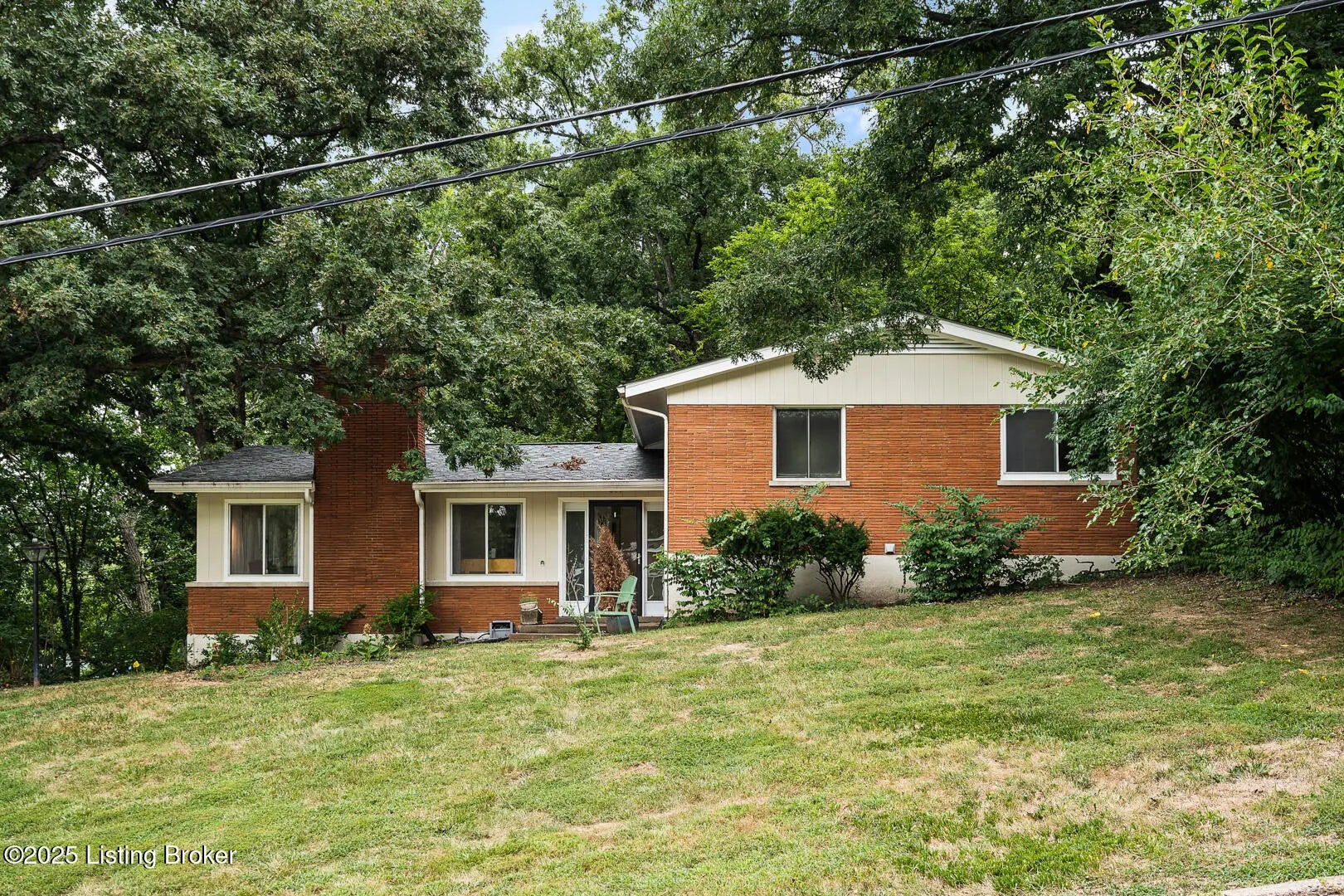 Photo of Listing #1696180