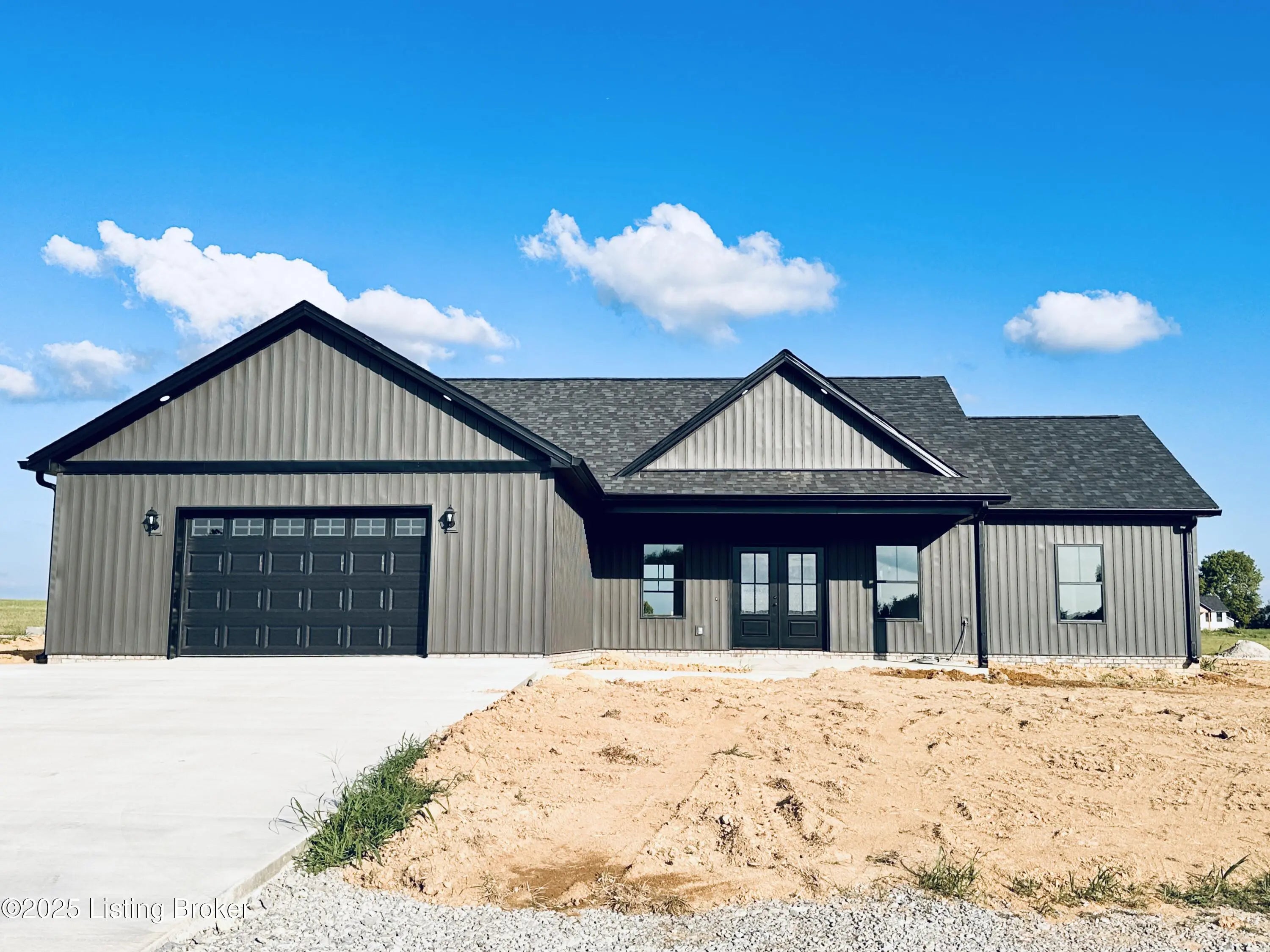 Photo of Listing #1696216